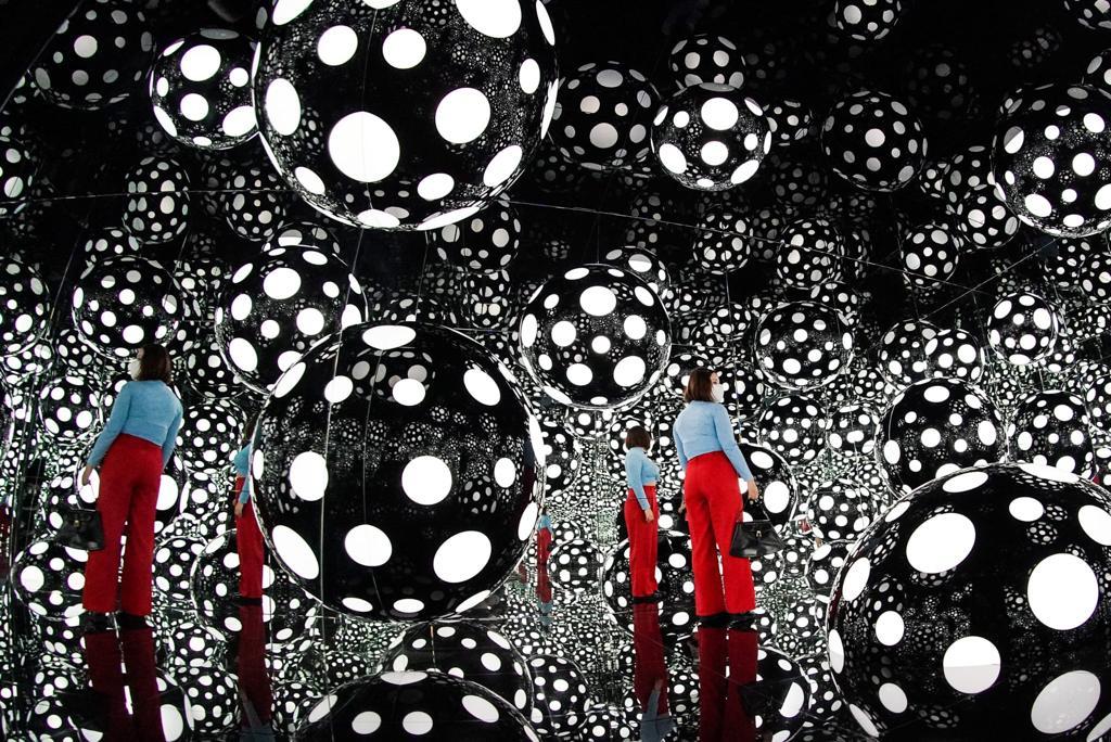 「草間彌生:一九四五年至今」