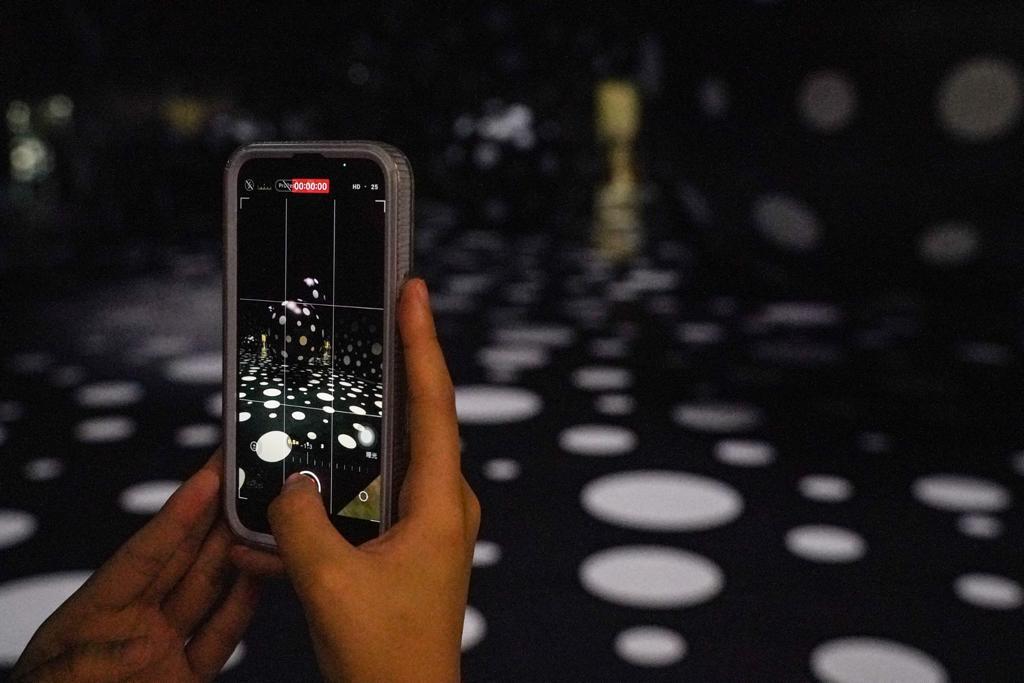 「草間彌生:一九四五年至今」