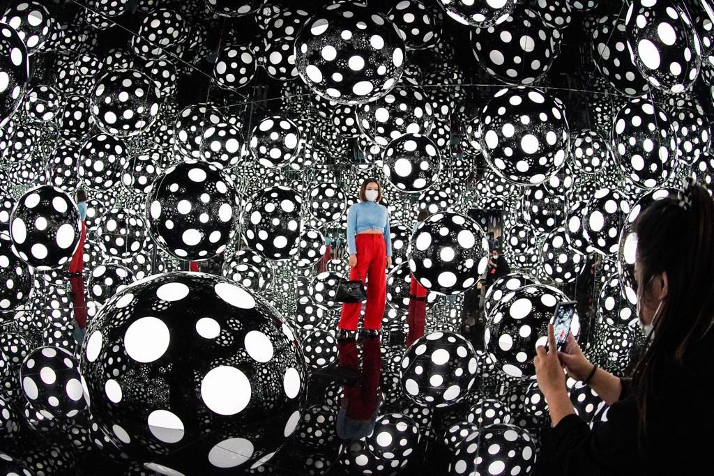 「草間彌生:一九四五年至今」