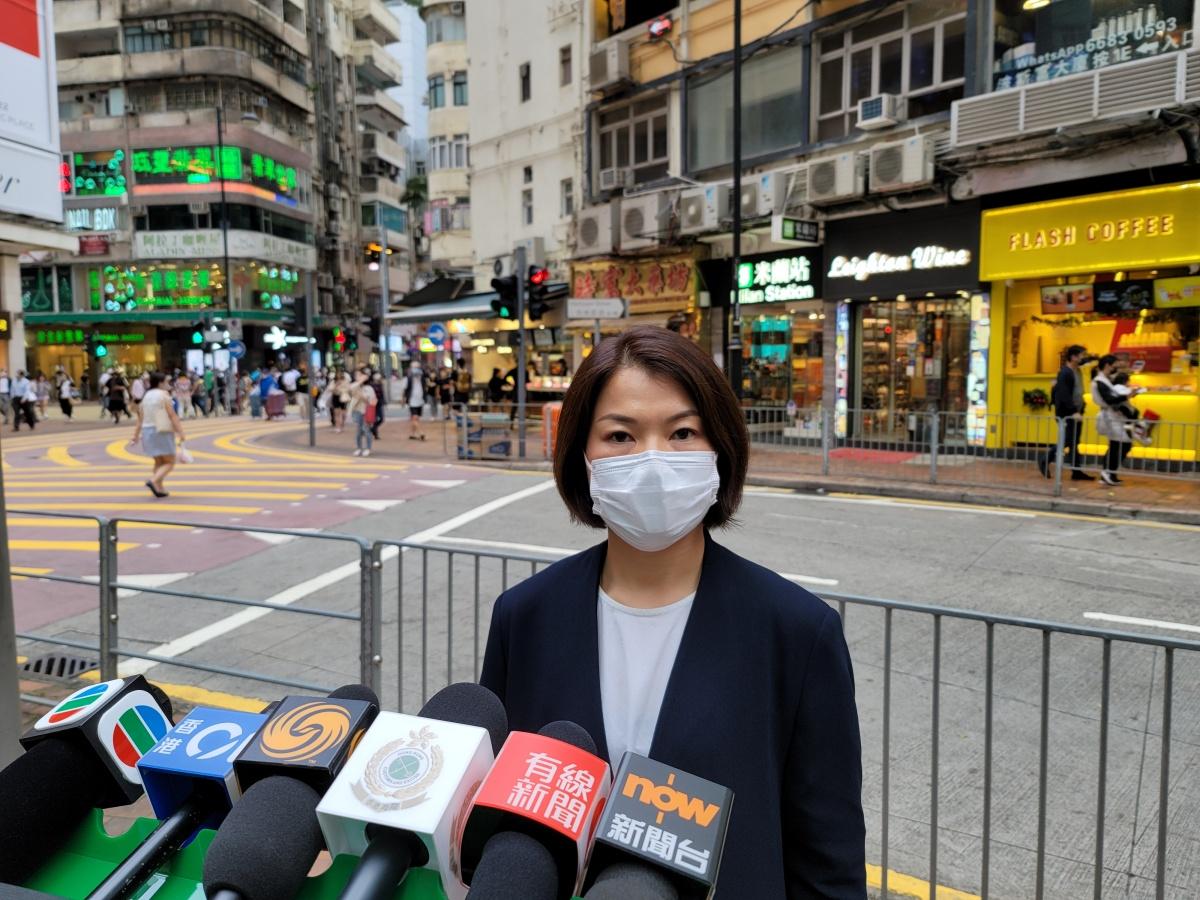 不良營銷|79歲長者疑被威嚇碌逾10萬買藥材 銅鑼灣一藥店3職員被捕