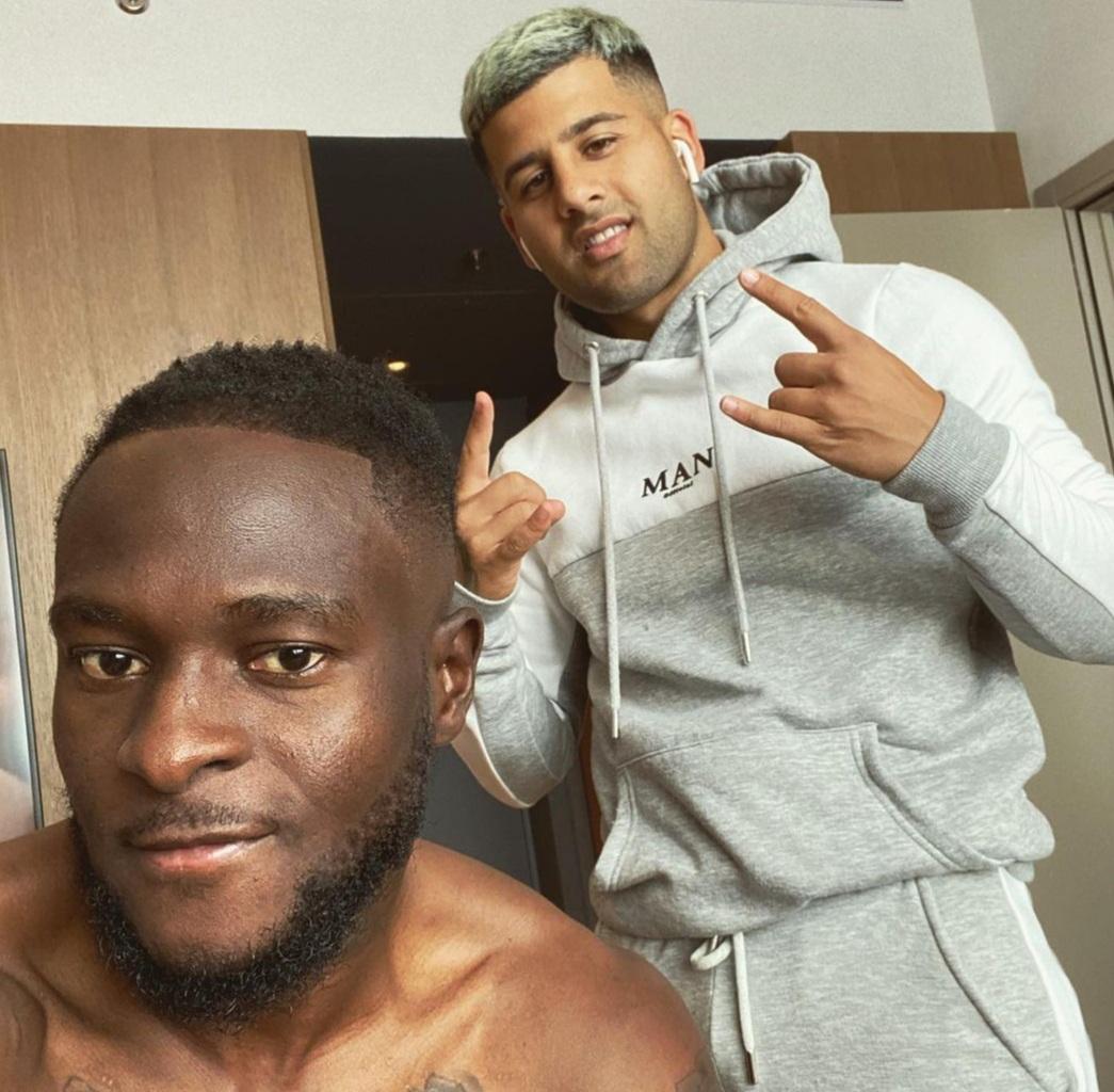 Ahmed Alsanawi曾替不少球星剪髮,例如前車路士翼鋒摩西斯(Victor Moses)。