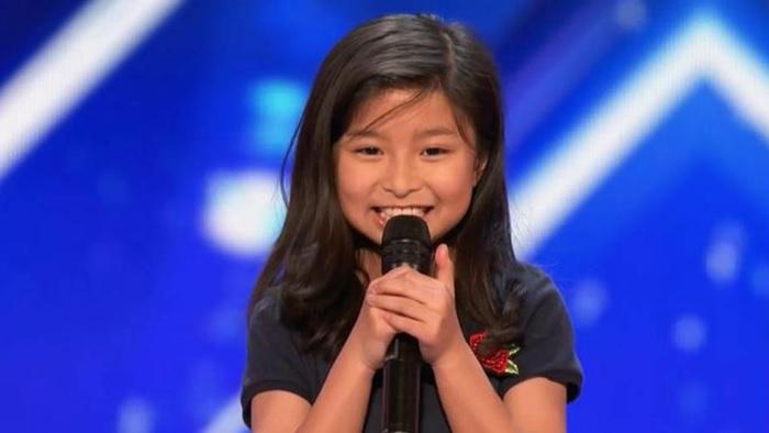 Celine妹妹本月迎來15歲 網民驚嘆唔同晒