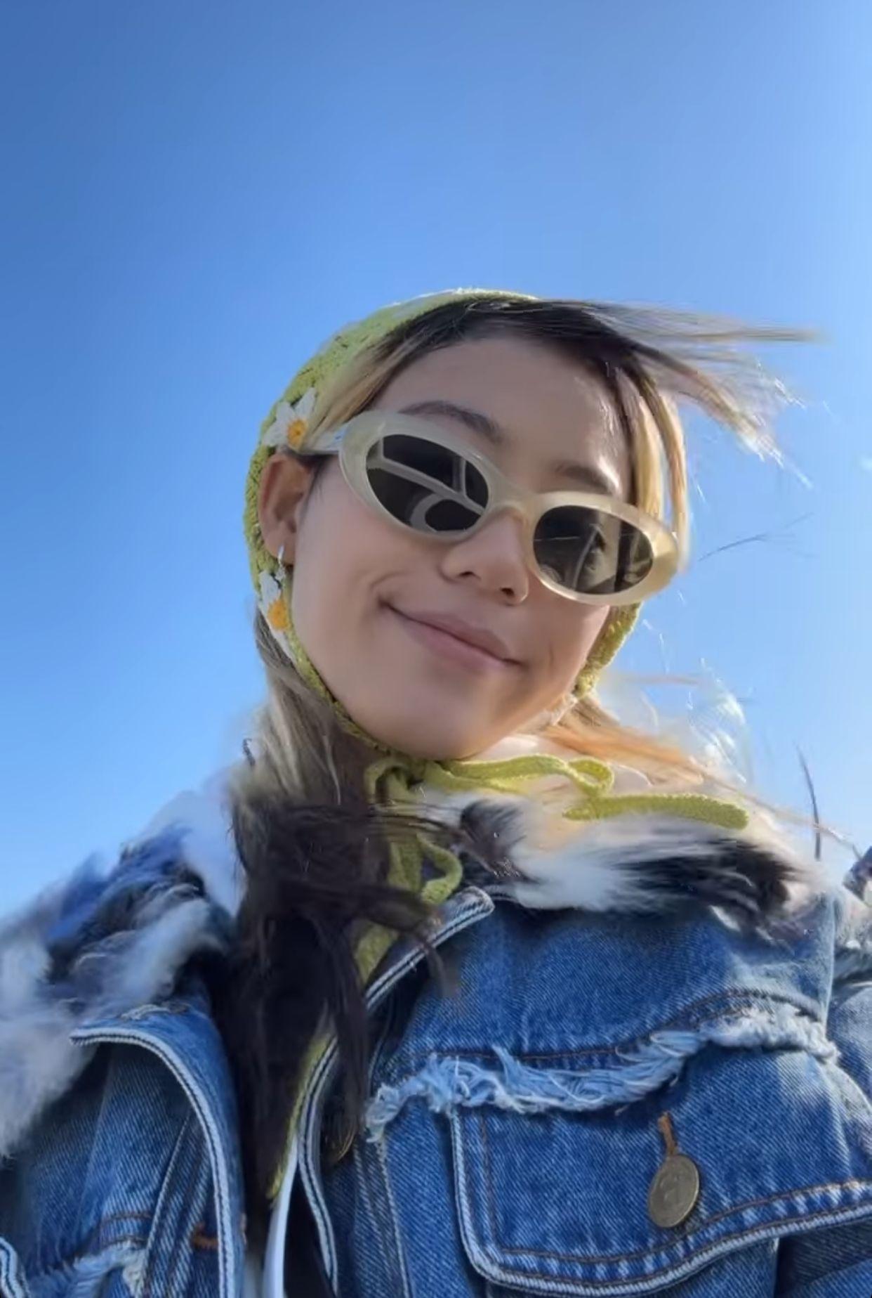 今早,Jace亦透過IG限時動態分享搭船自拍影片。