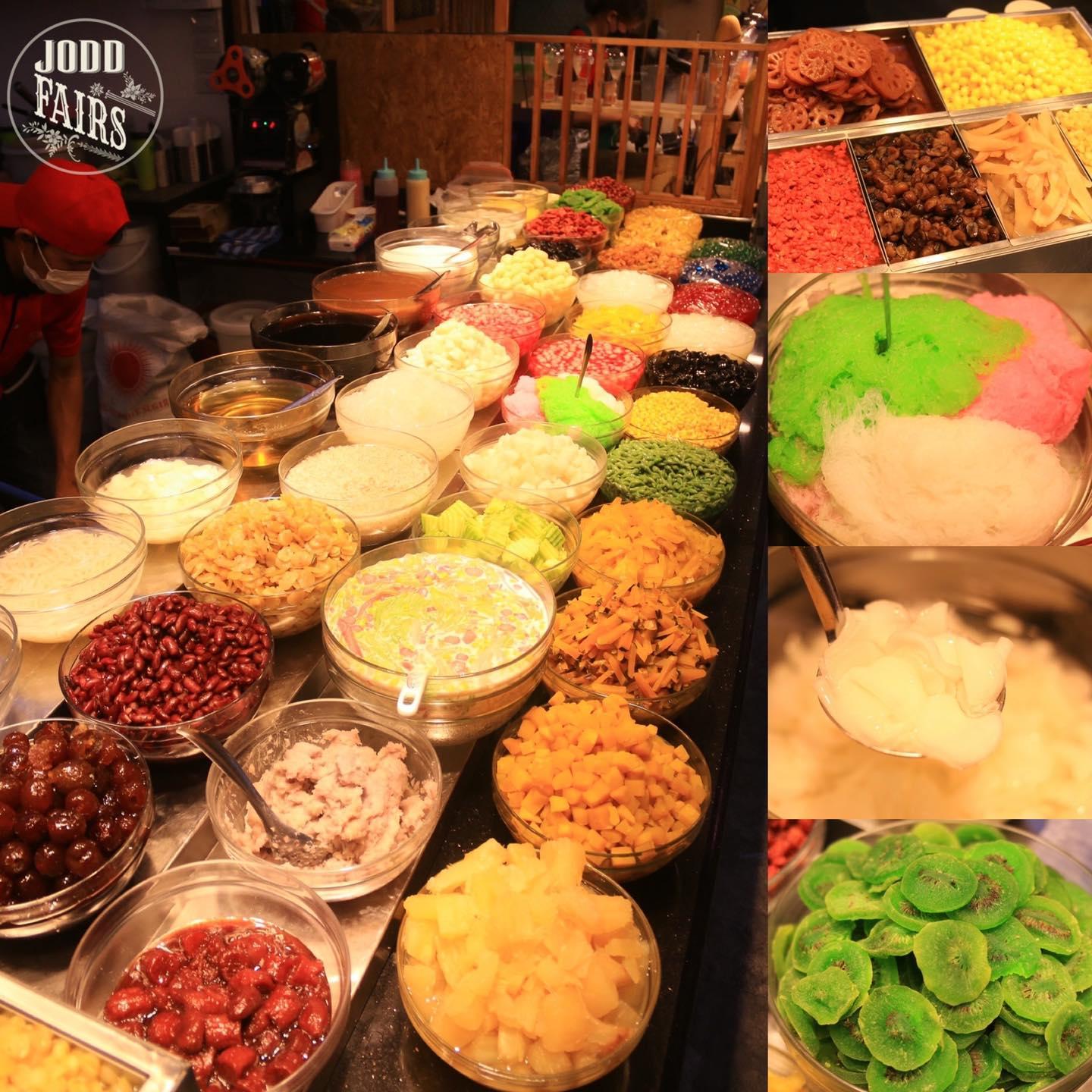 可以任加配料的泰式刨冰。