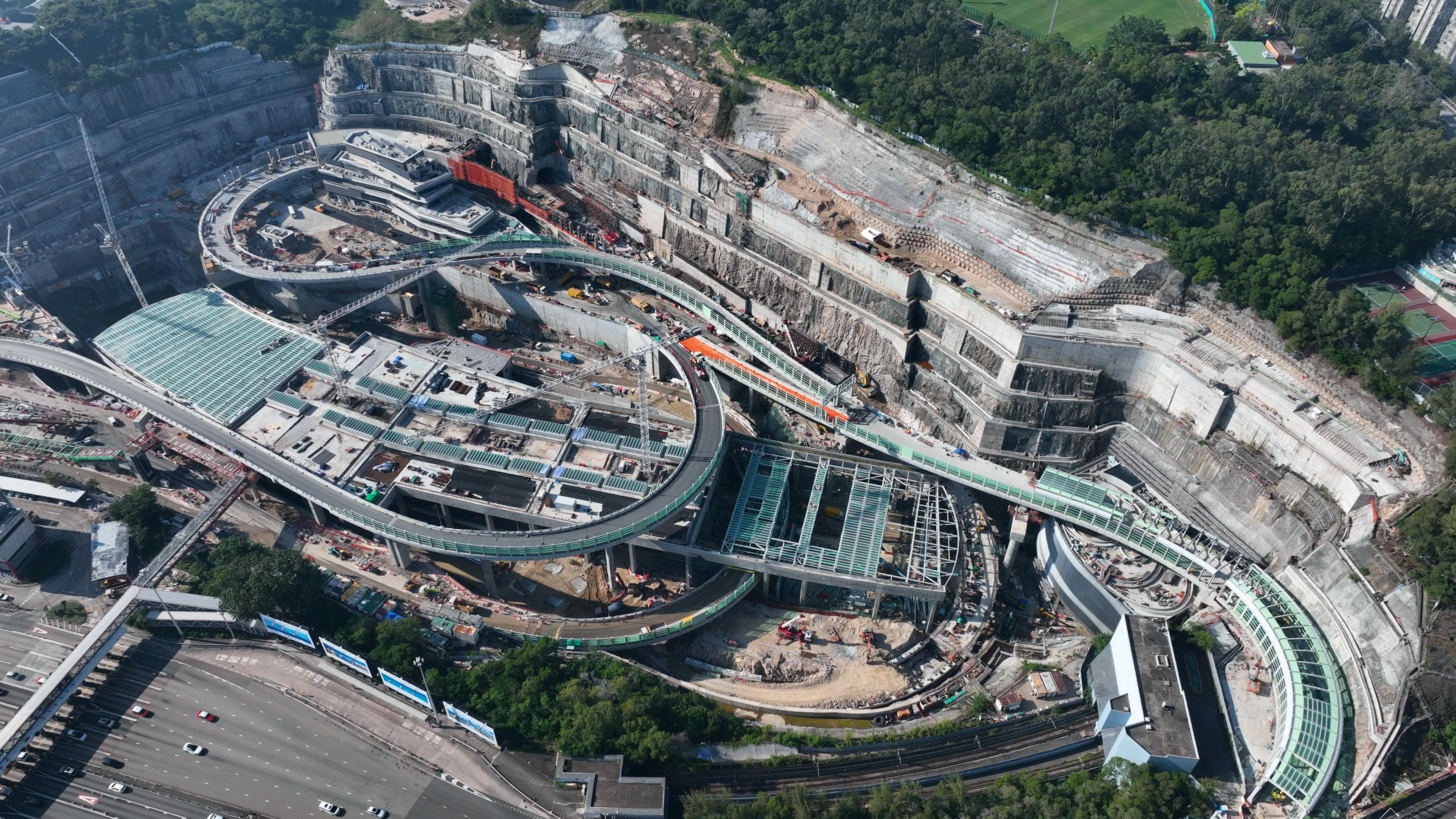 將藍隧道及將軍澳跨灣大橋12月11日通車 將軍澳隧道同日起免收費