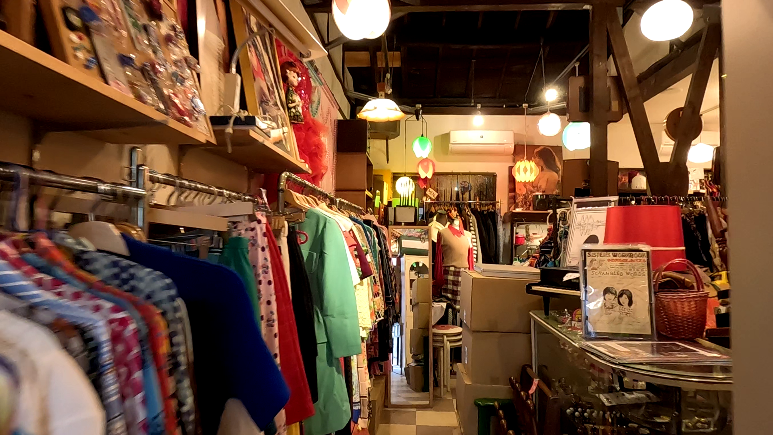 Green pepe主力賣昭和年代的家具和服飾