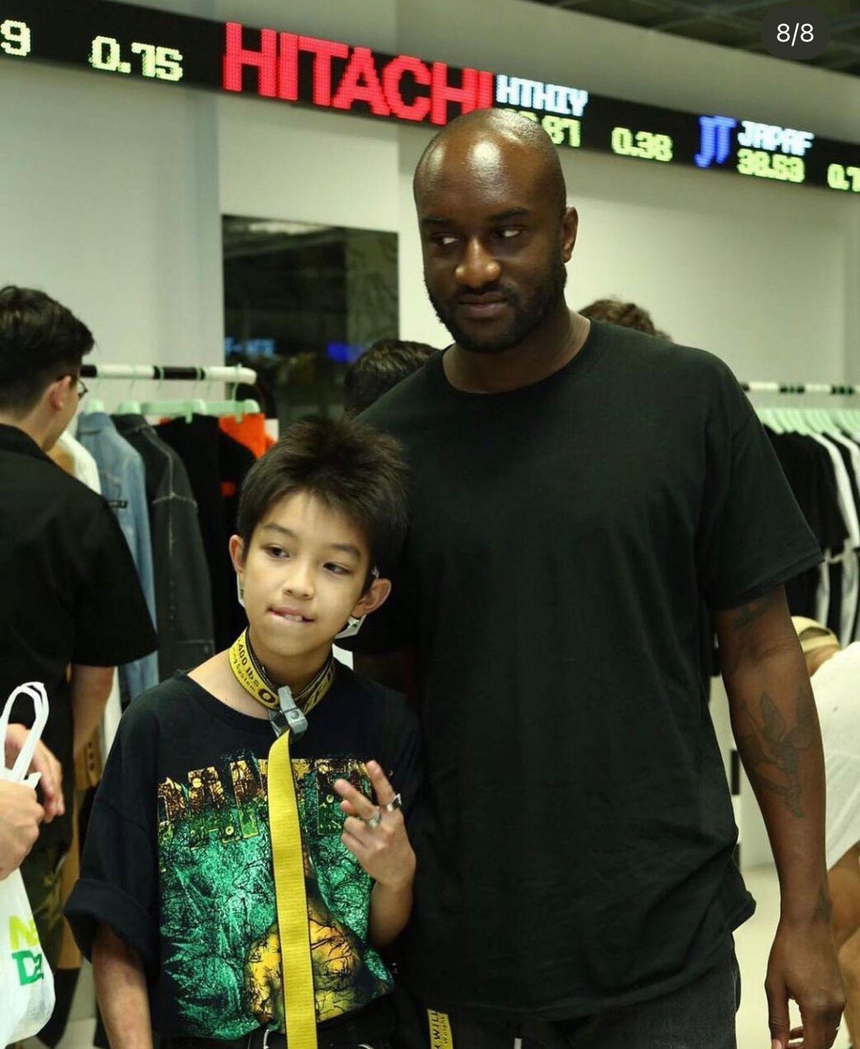 YOSHI跟潮流界結下不解緣,曾獲Virgil大讚有前途。