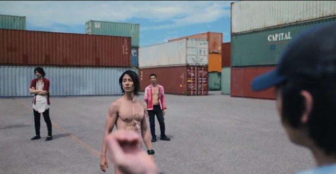 山下智久扮演「梅花K」久間欣治,為忠於角色,他在鏡頭前大方全裸。