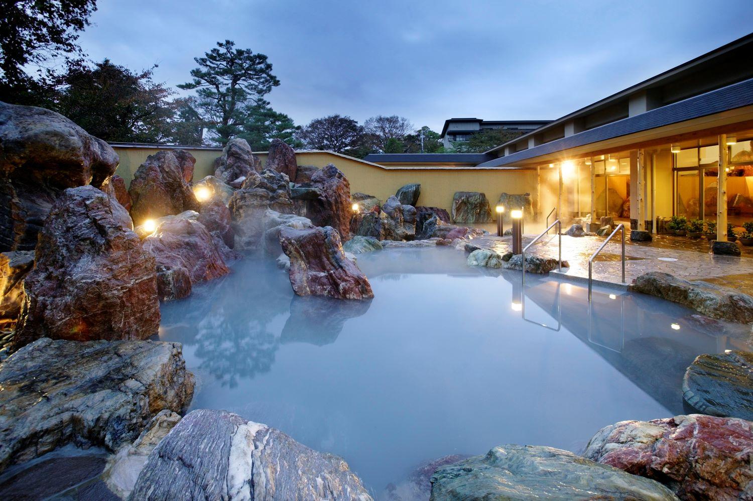 旅館在 2019 年 4月經過翻新,將日式與西式品味一同融入客房設計,打造出舒適愜意的空間