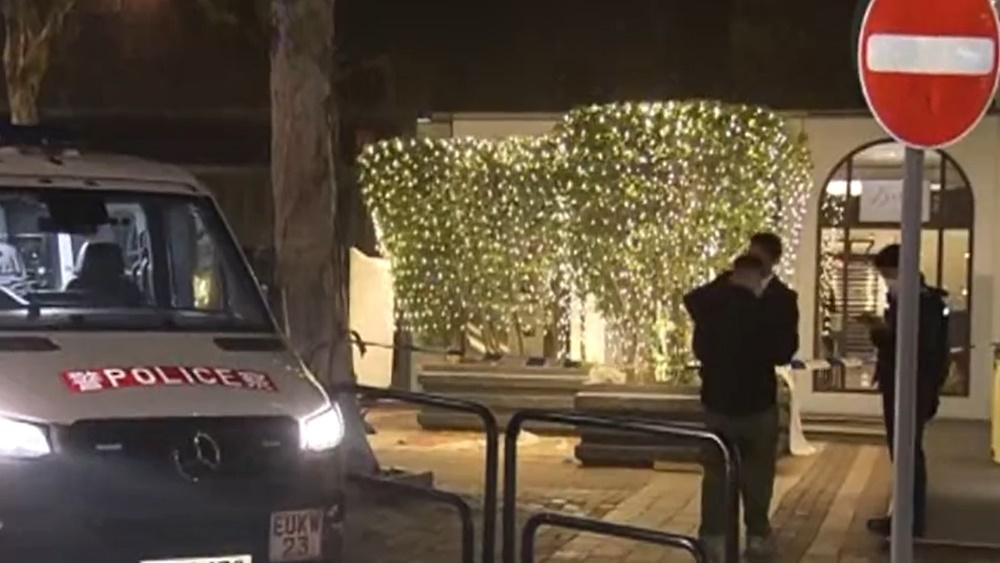 警方將案件列作傷人,交油尖警區刑事調查隊跟進。(電視截圖)