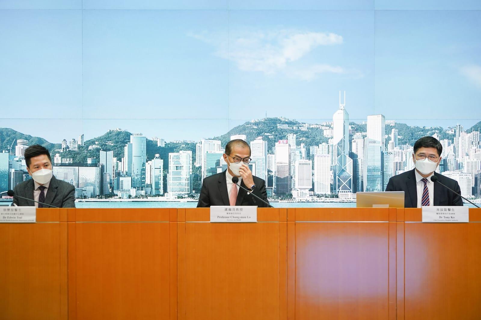 政府下午交代多項最新防疫措施。(李睿哲攝)