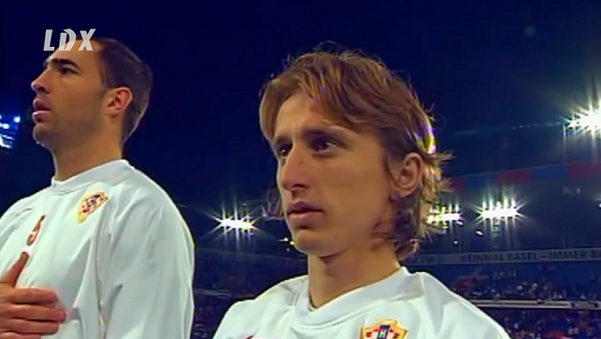 莫迪歷在2006年首次為克羅地亞大國腳披甲,友賽鬥美斯。(Twitter)