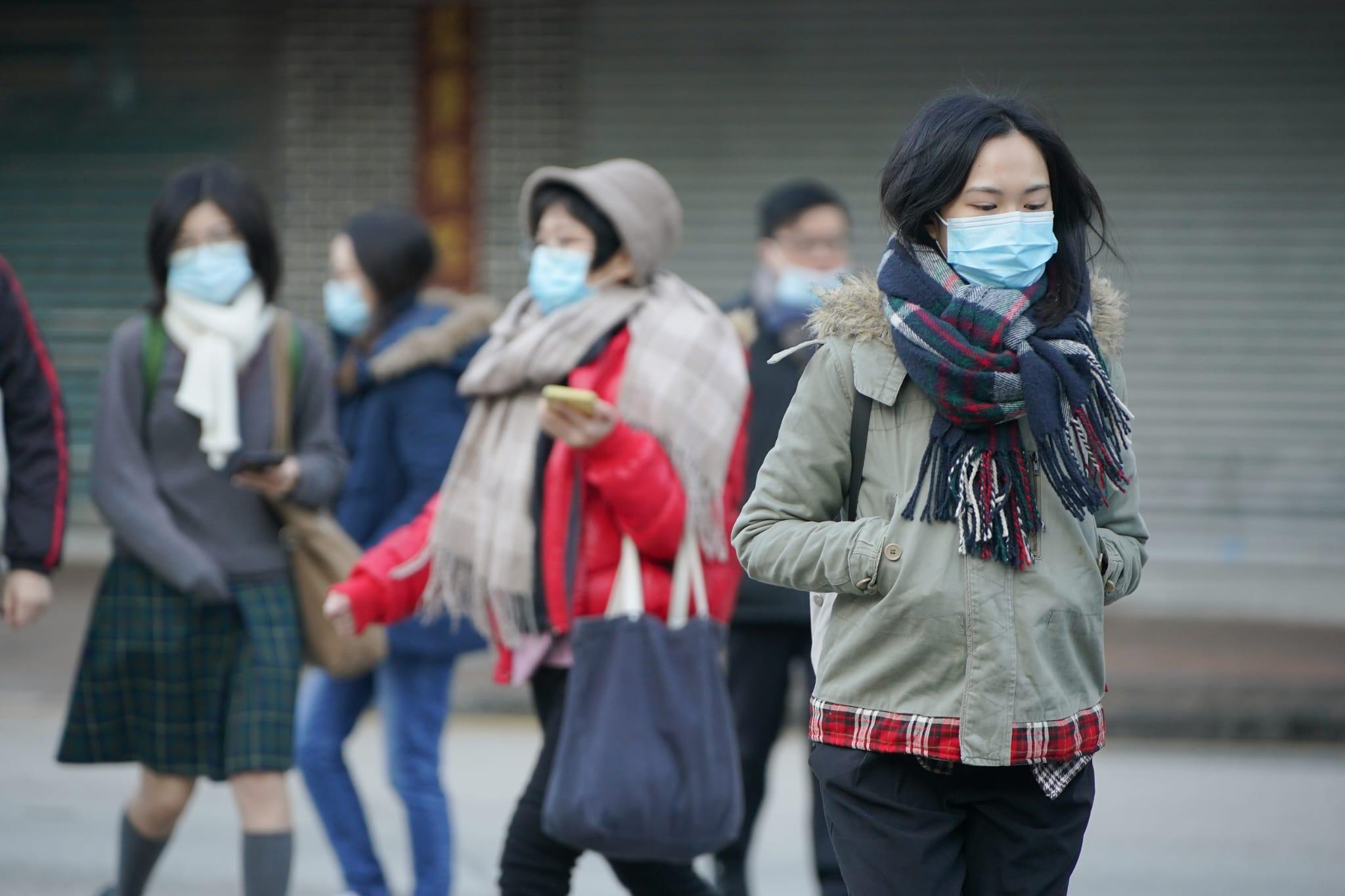 寒冷天氣警告,天文台指今早市區氣溫普遍下降至10度左右。(李睿哲攝)
