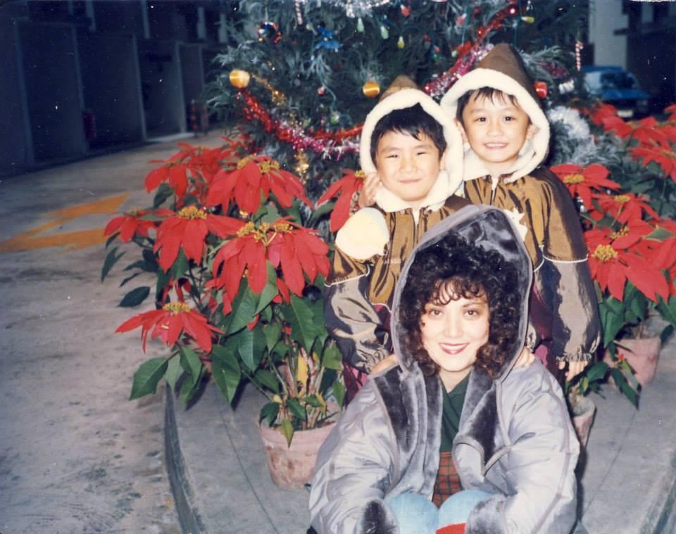 施明非常愛錫兩個兒子。(網上照片)