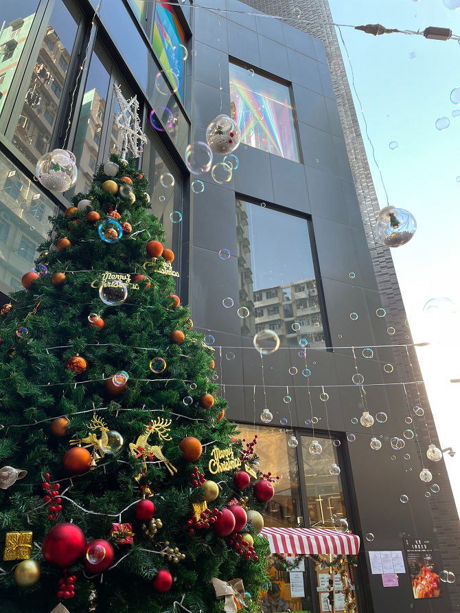 U PLACE泡泡聖誕小鎮市集|漫天泡泡飄揚 打卡必去