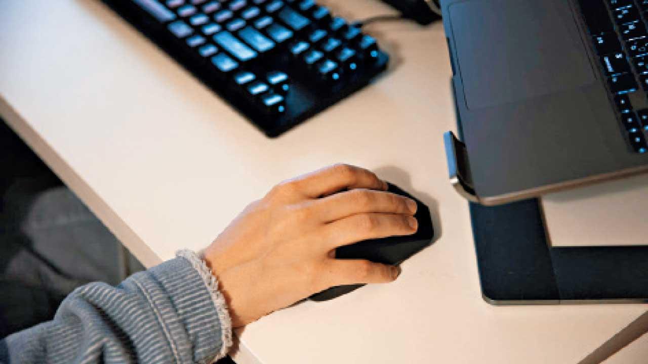 研究打破迷思 看三級片不會導致不舉