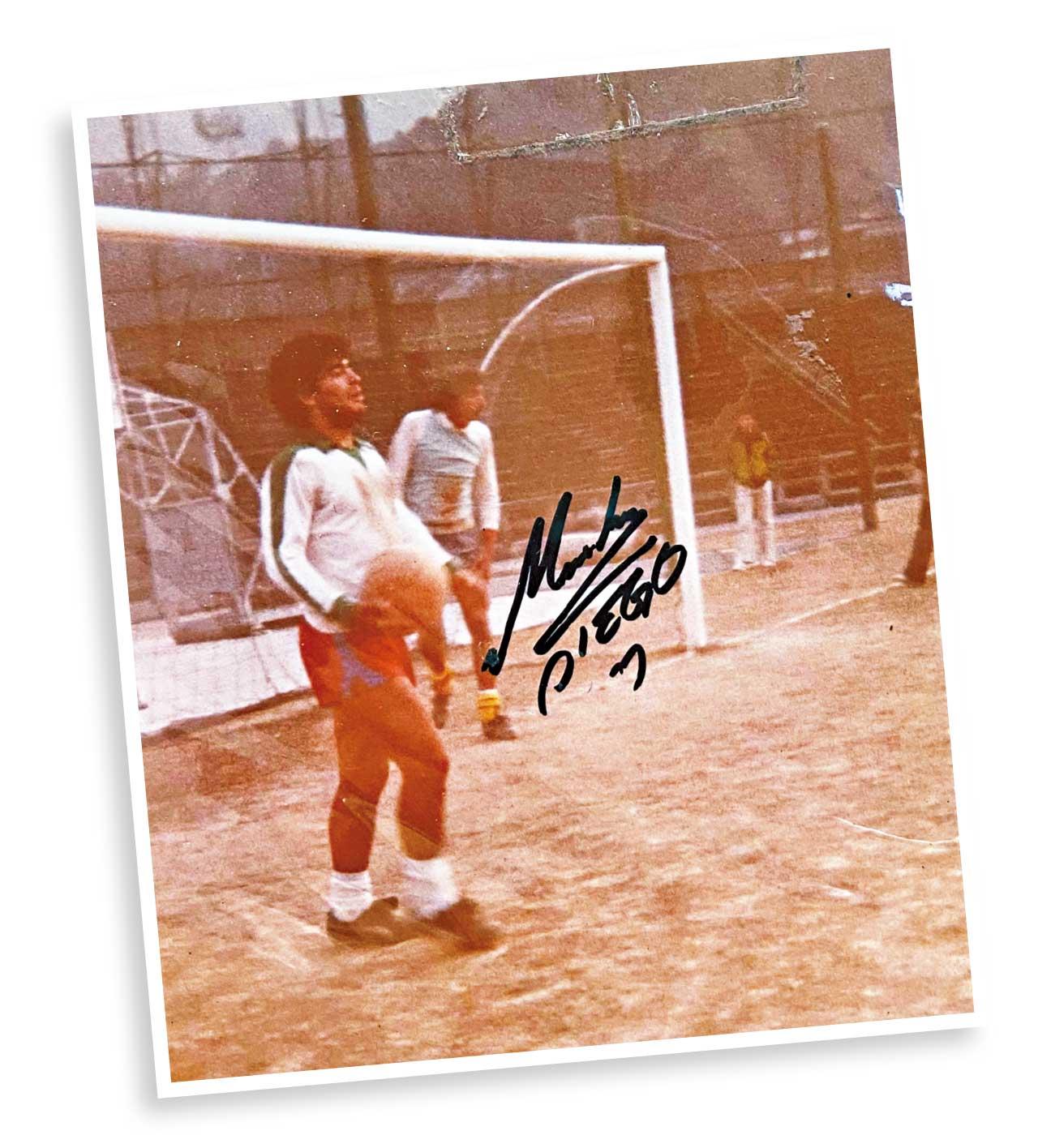 馬勒當拿在香港的簽名