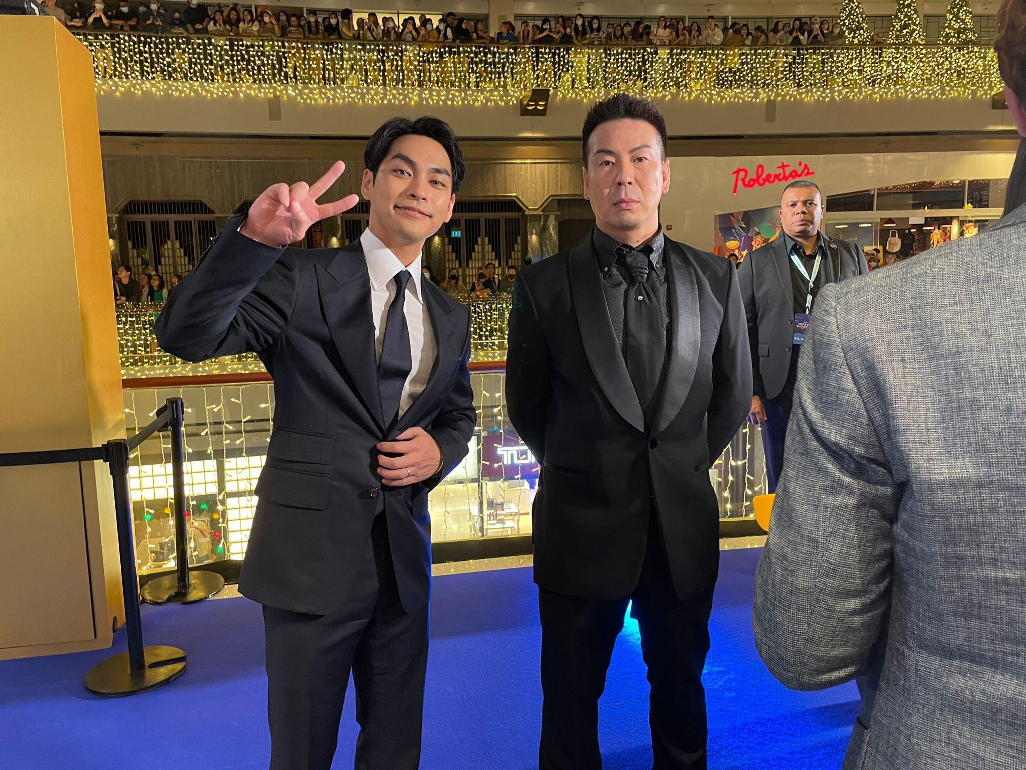 康城影帝柳樂優彌跟導演片山慎三踏上藍地氈。