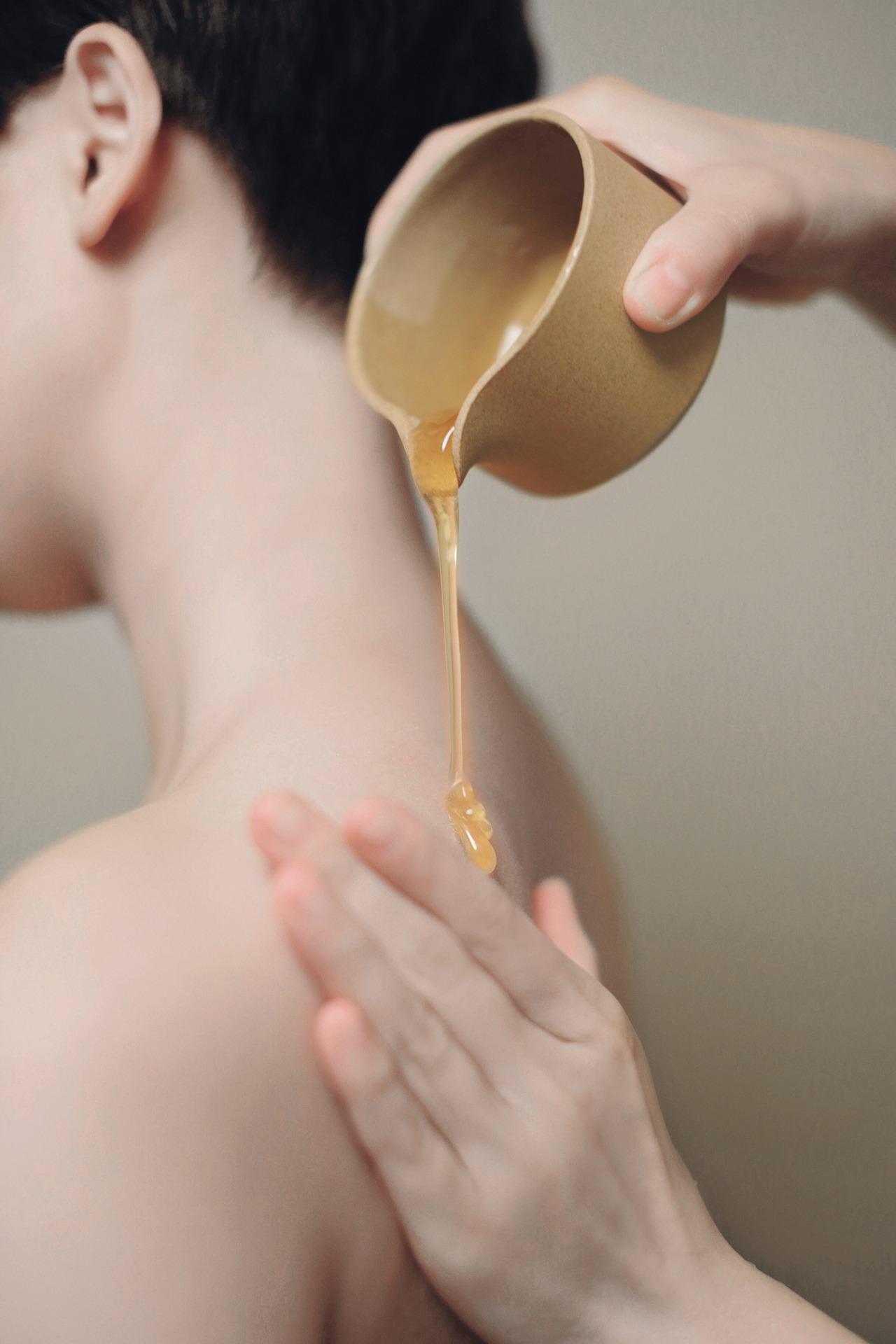 獨家調制的「量身定制」香薰精油,發揮天然植物力量的協同功效。