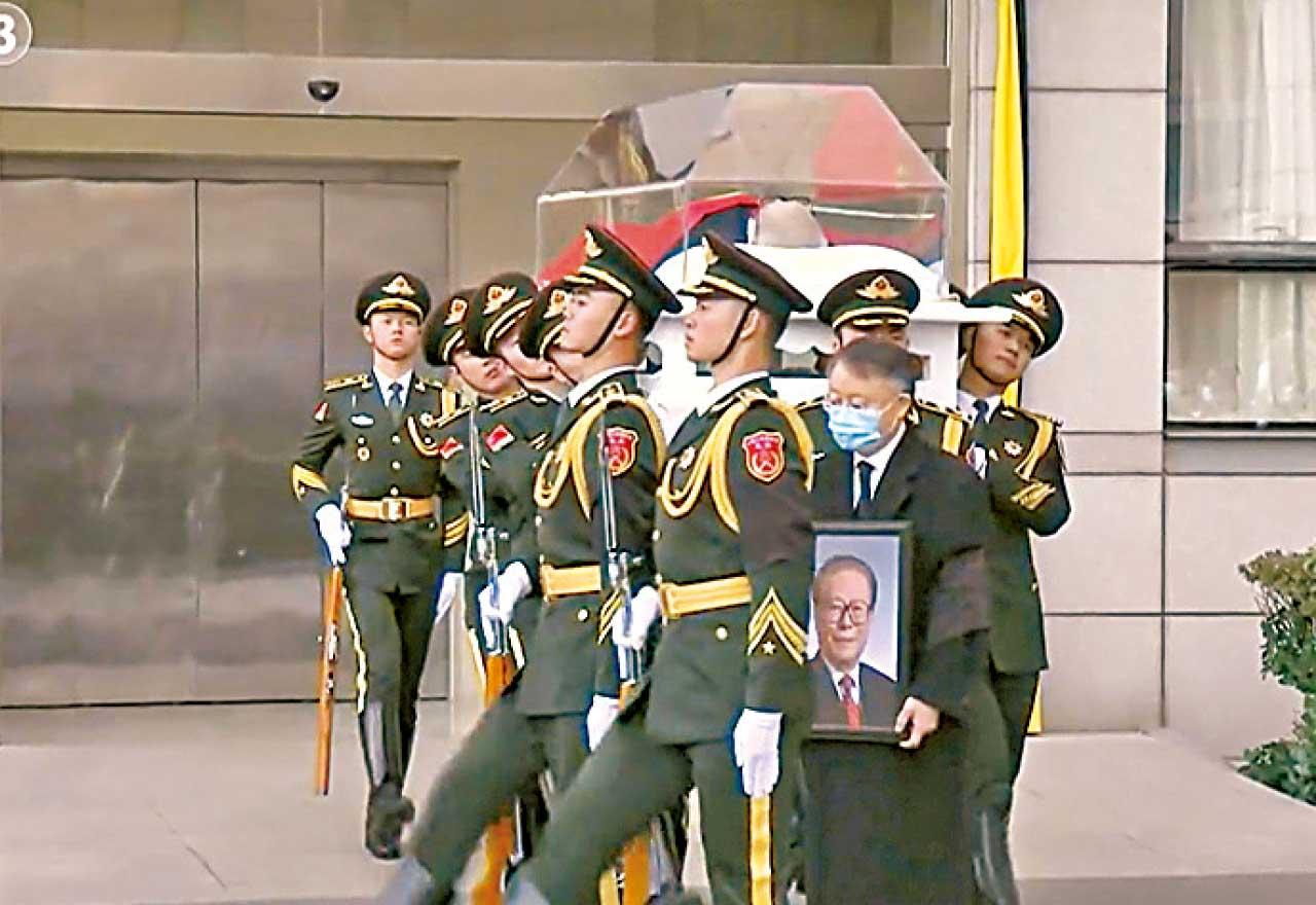 江澤民遺體八寶山火化 習近平胡錦濤送別