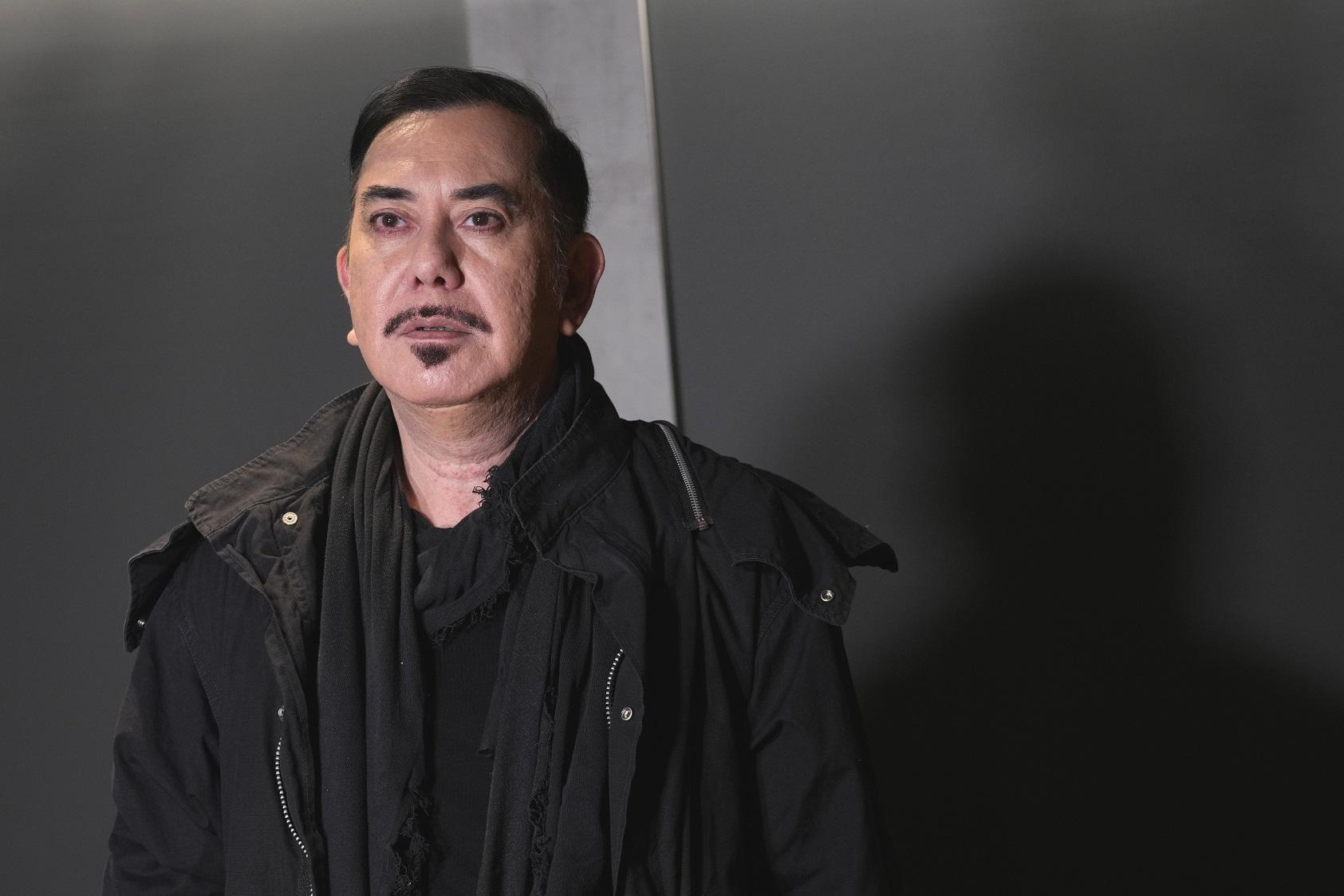 黃秋生自嘲沒有舊導演找自己拍戲,故跟新晉導演合作。(陳奕釗攝)