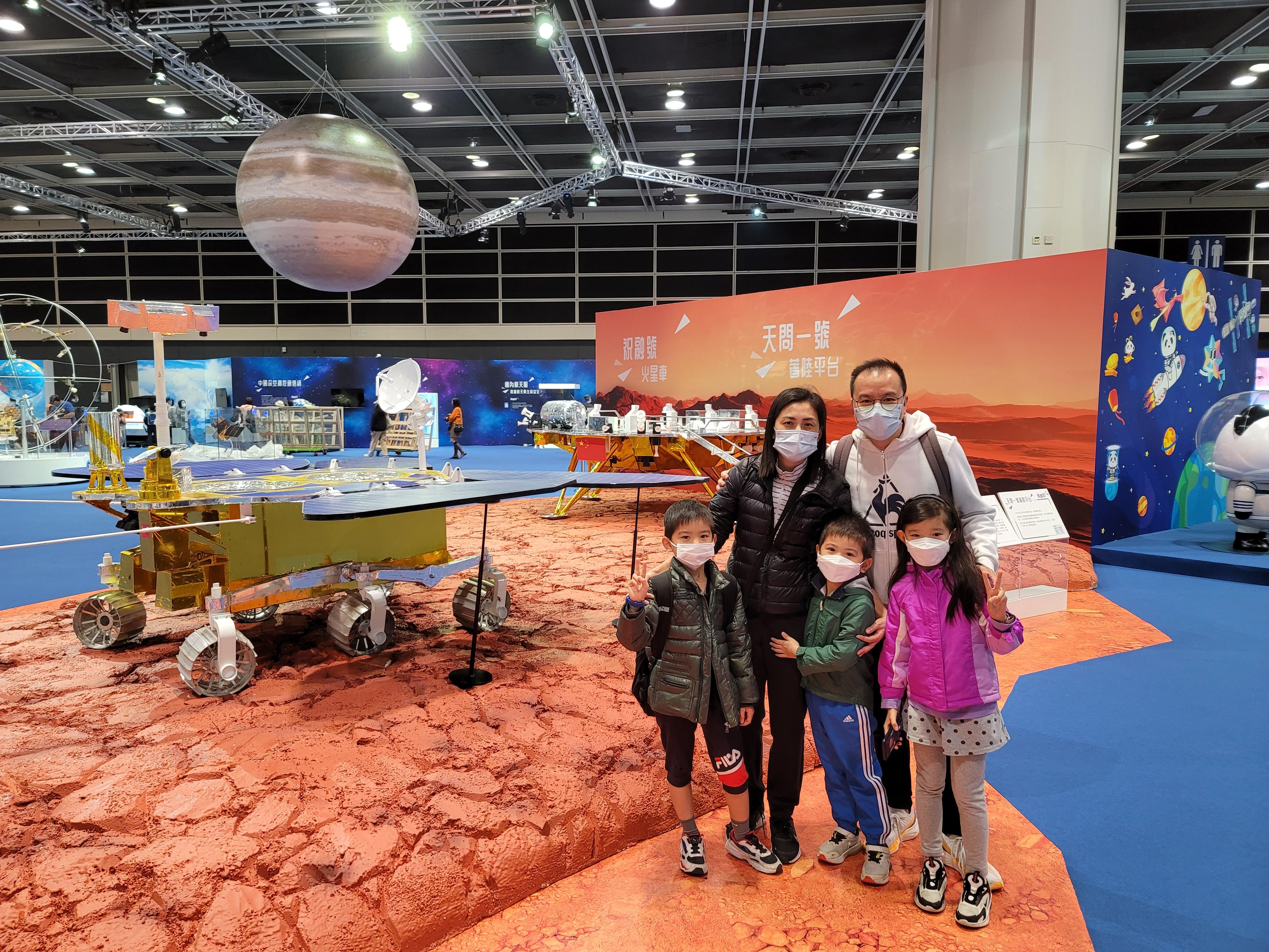 創科博覽2022|國家級展品登場 坐入車廂感受時速600公里磁浮車速度