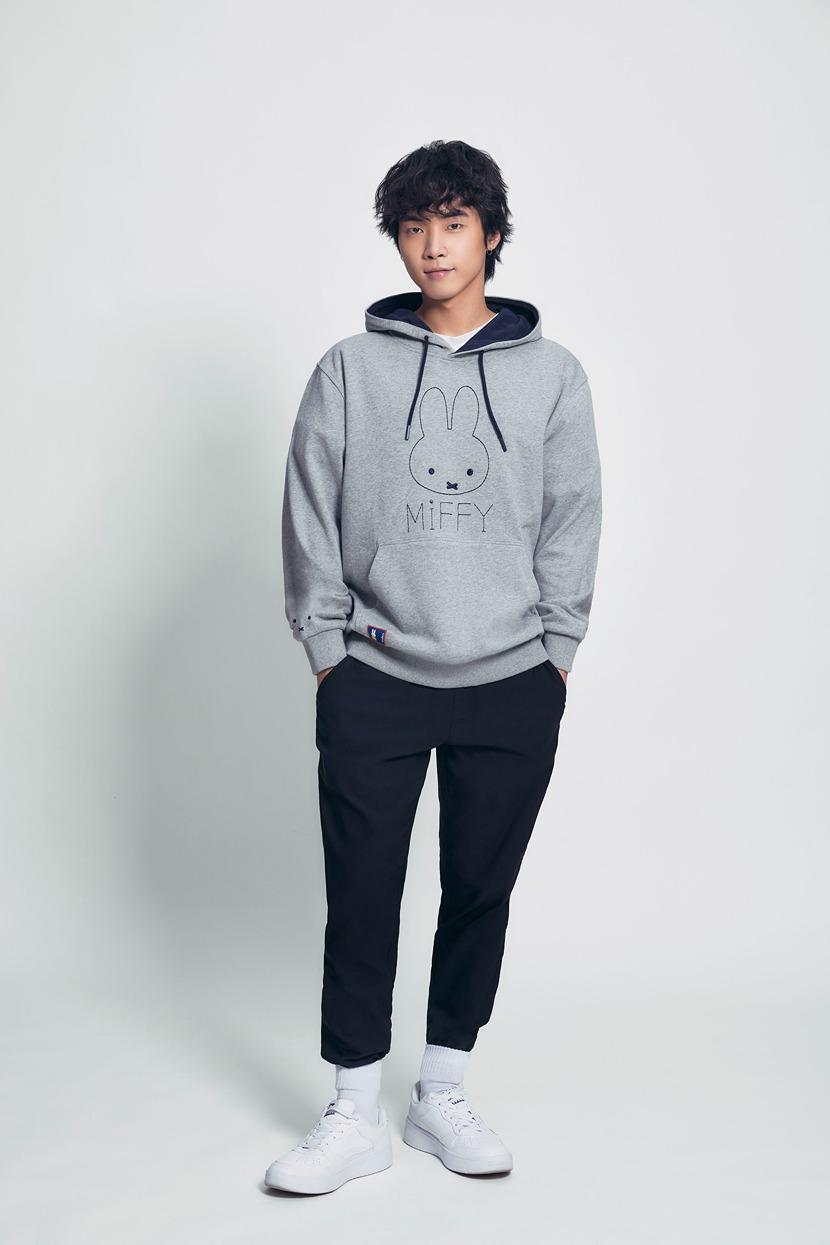 男裝連帽衛衣 $339