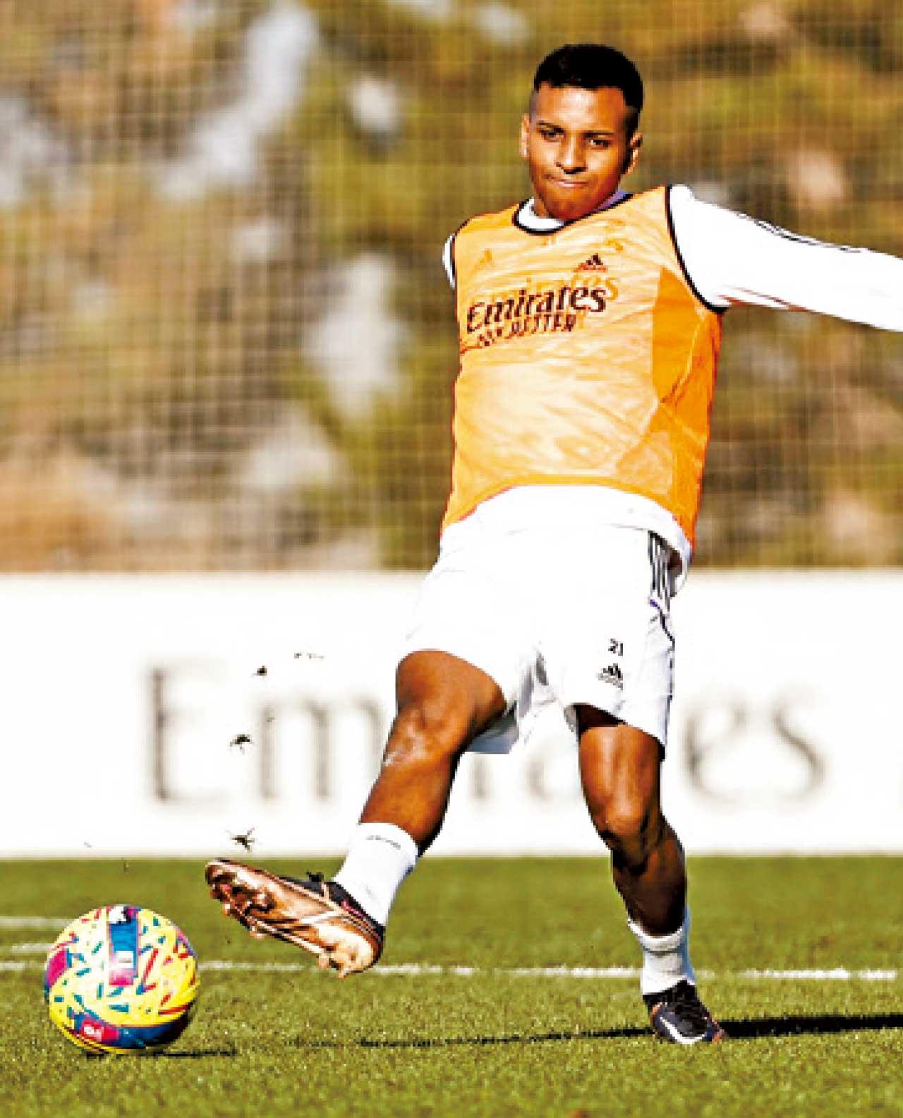 西甲|賓施馬壓陣搶榜首 皇馬征華拉度列