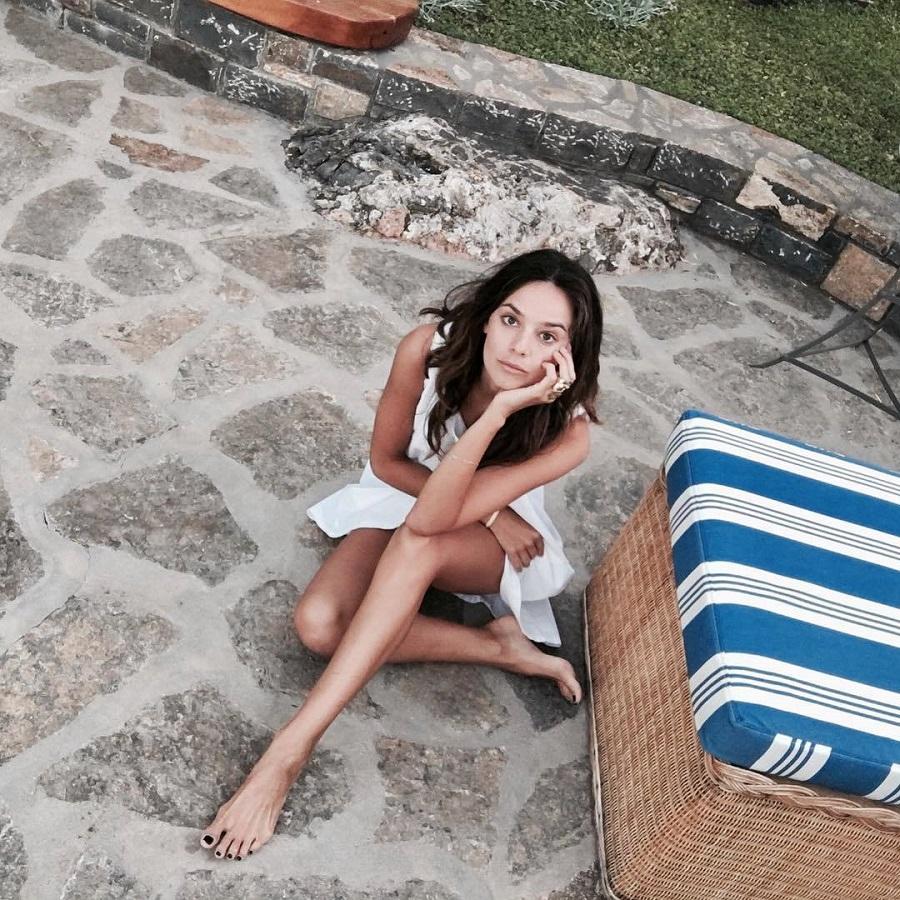 宋仲基英國女友愛坦胸 現職英語教師