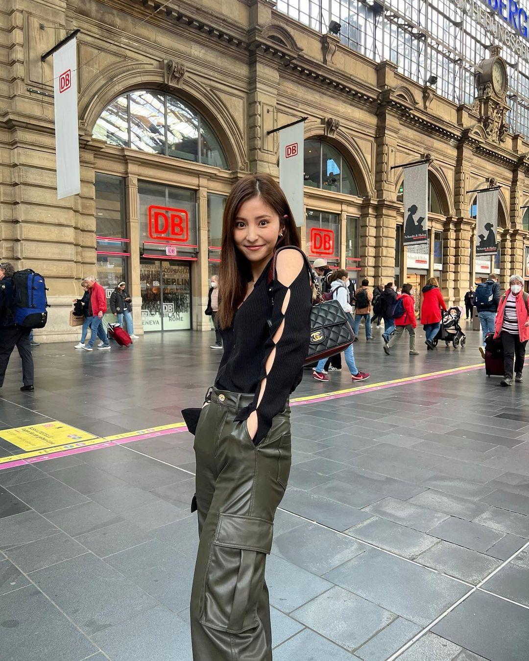 明松今年曾到德國。(Instagram圖片)