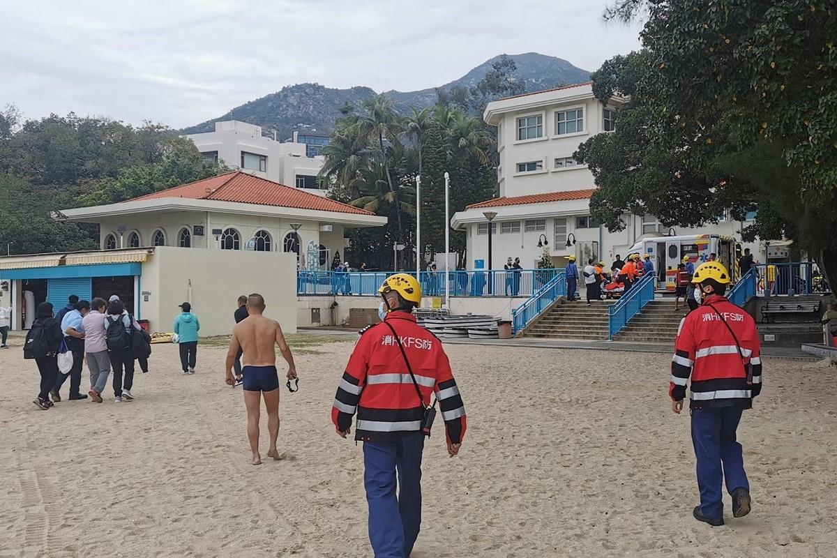 一名六旬漢早上在黃金泳灘懷疑遇溺,惜送院後不治。(港九拯溺員工會FB圖片)