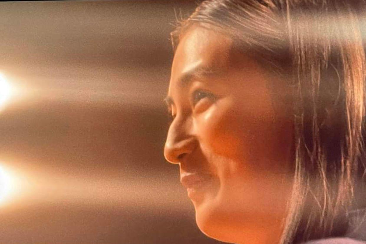 香港網民指八木莉可子某些角度「越睇越似余文樂扮女人」。