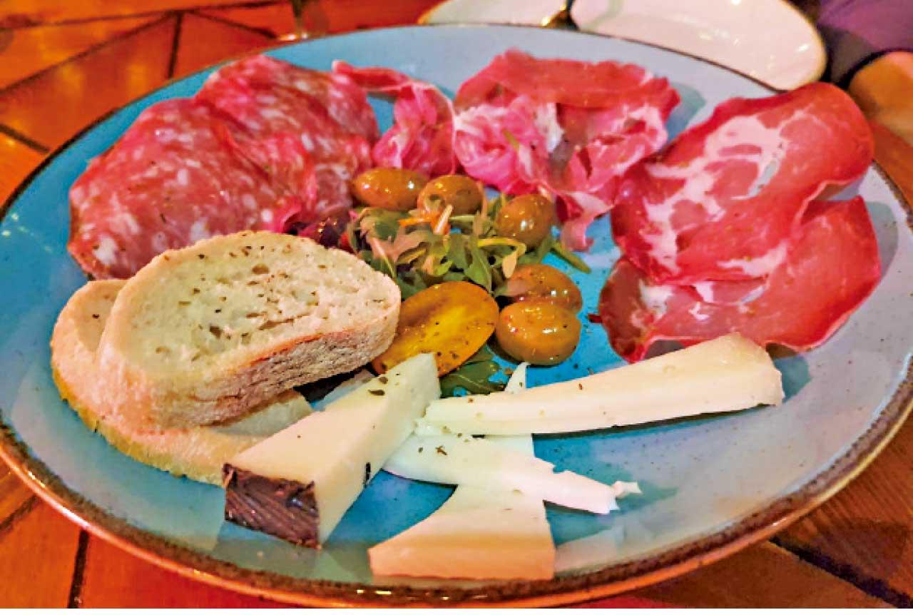 喺曼城小區食咗餐超值聖誕大餐