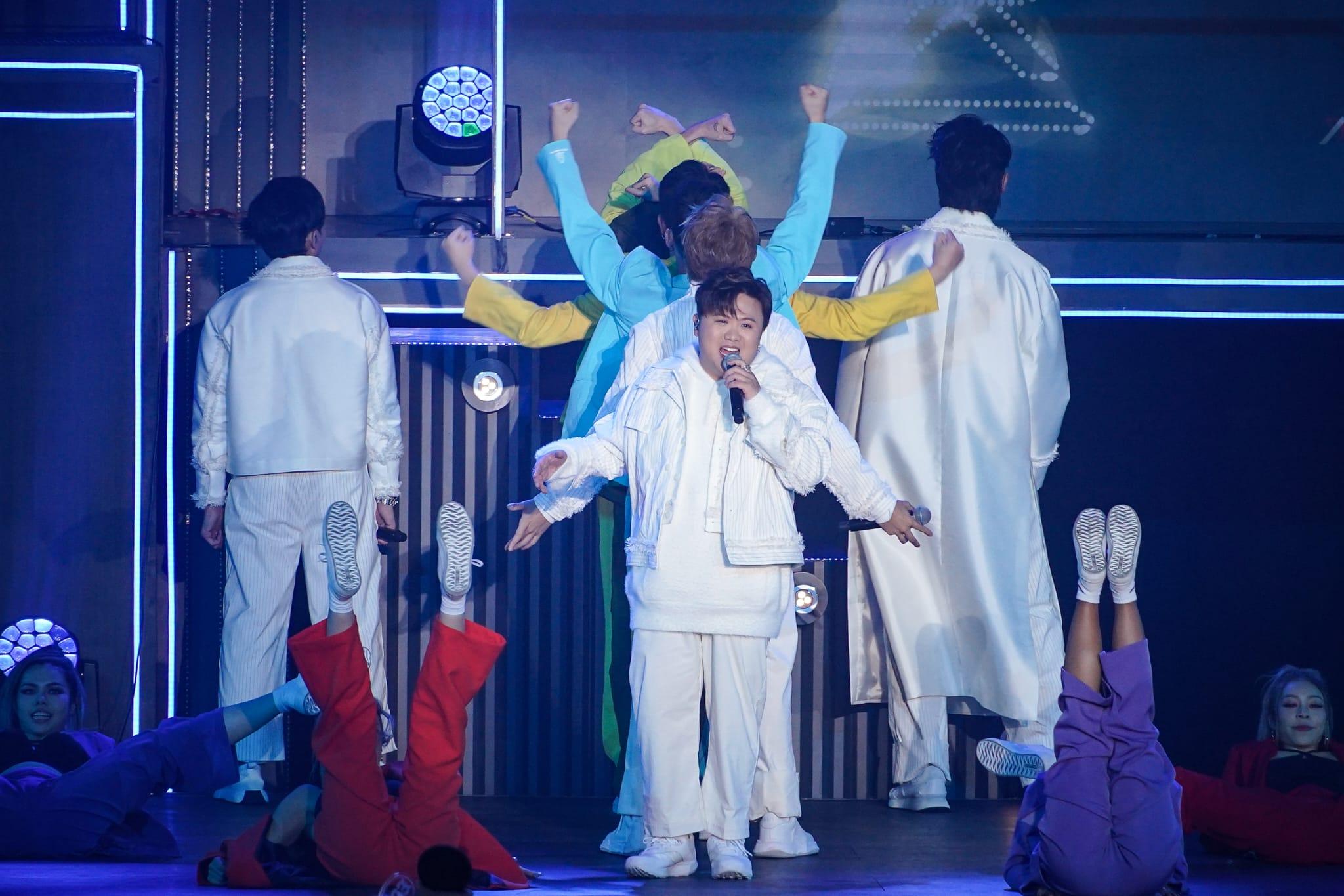 ERROR《明星生活 ERROR LIVE SHOW 2022》開鑼 (李睿哲攝)