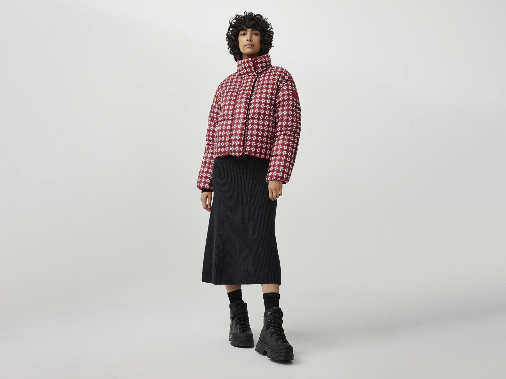 與涉事羽絨外套同系列的其他款式。(加拿大鵝網站)