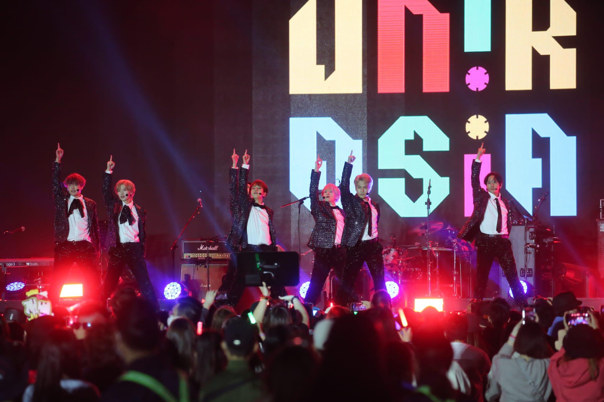 Travis Japan為中環海濱舉行的Unik Asia Festival 2022擔任表演嘉賓。