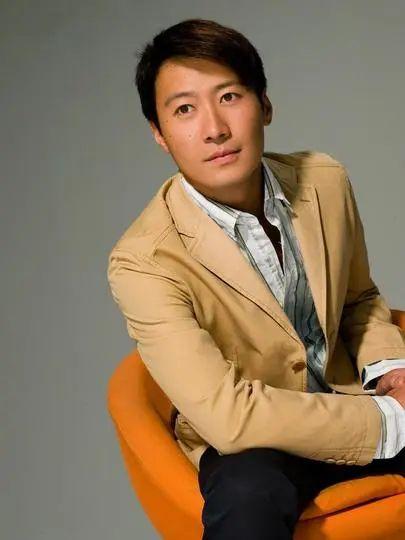 黎明昔日影視作品的經典造型,經重新配搭將重現演唱會舞台。