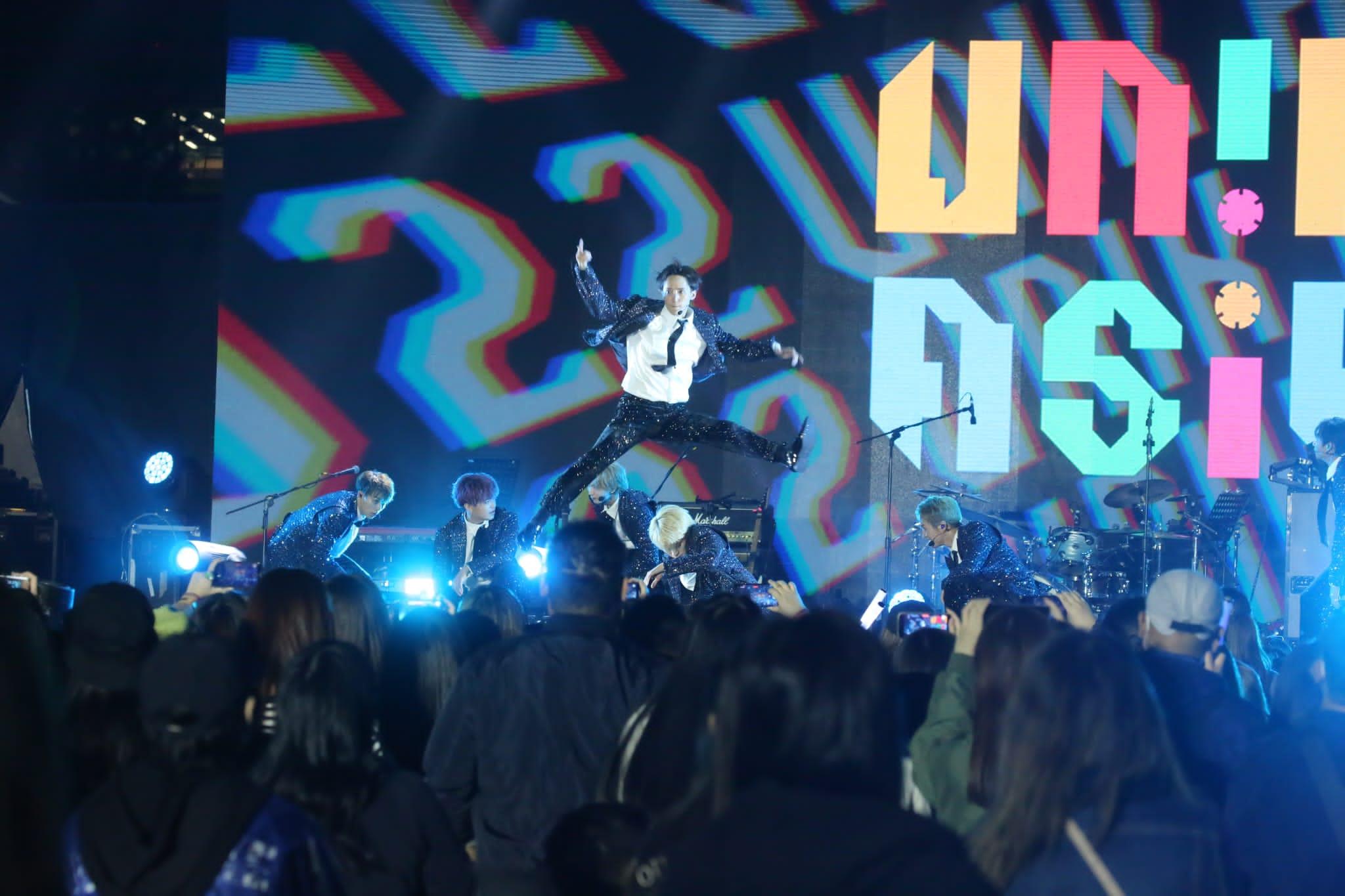 Travis Japan為中環海濱舉行的Unik Asia Festival 2022擔任表演嘉賓。