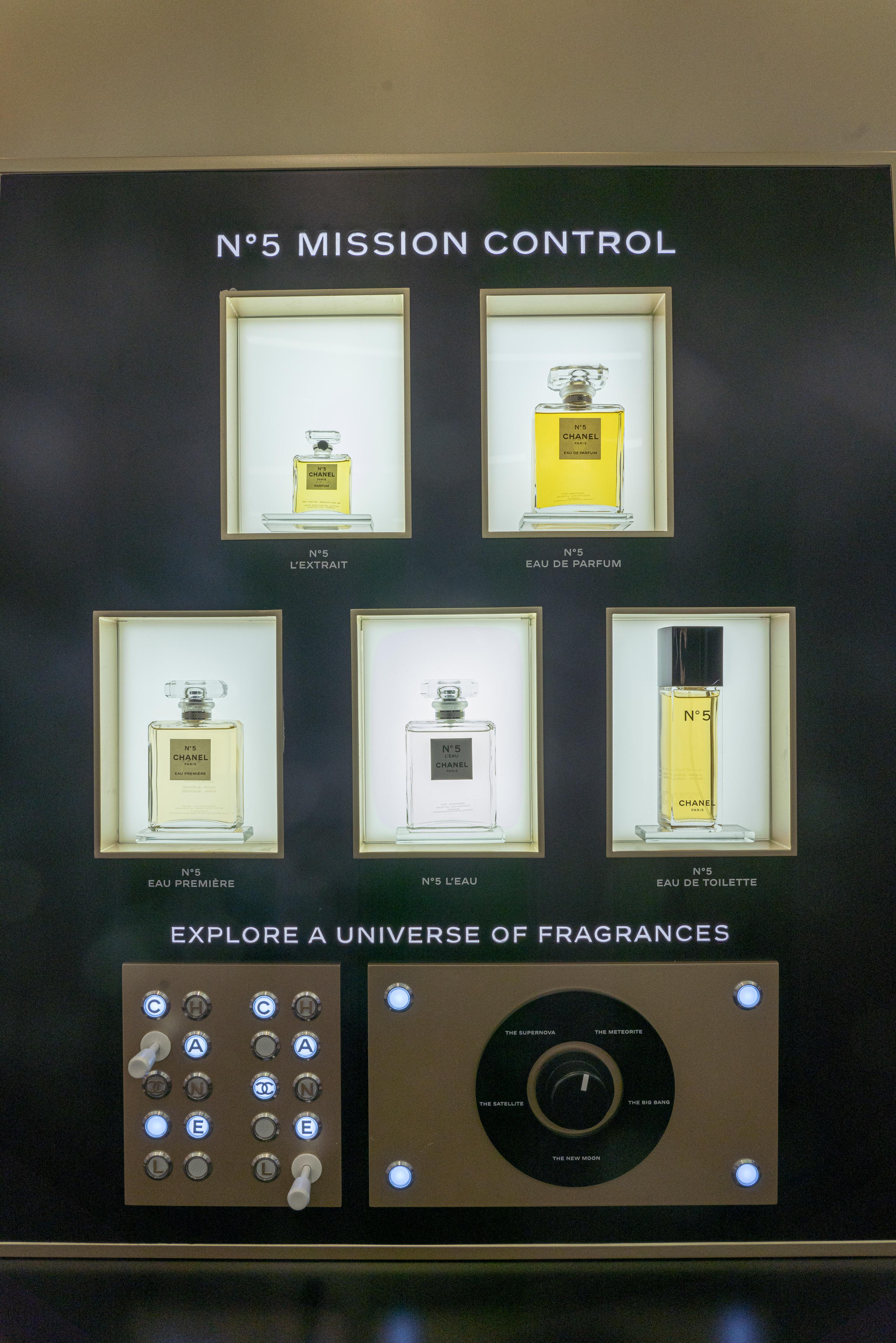 CHANEL太空飛船限定店