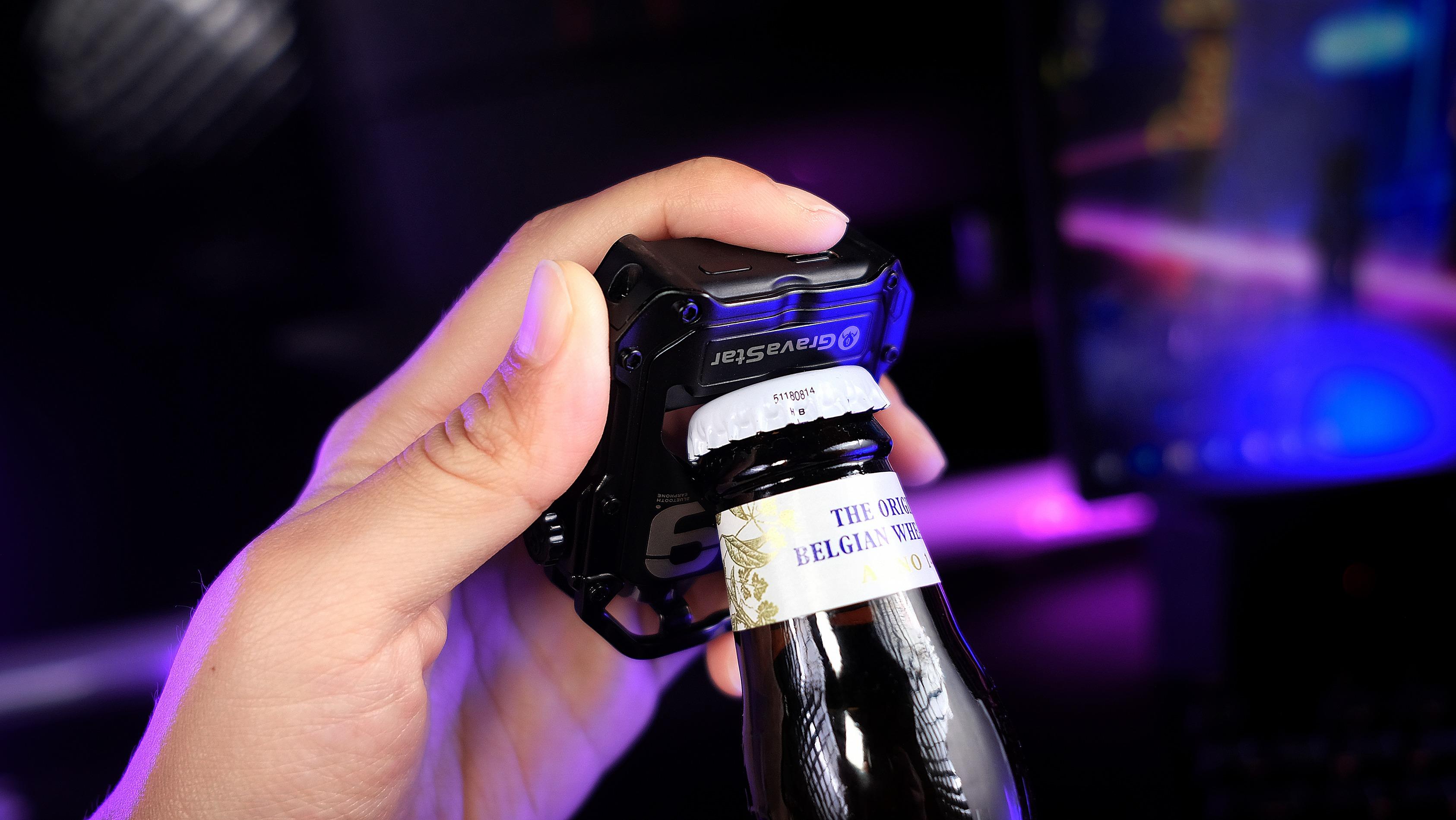 聖誕禮物推薦2022|GravaStar Sirius Pro 無線耳機 (黑魂版本) $888