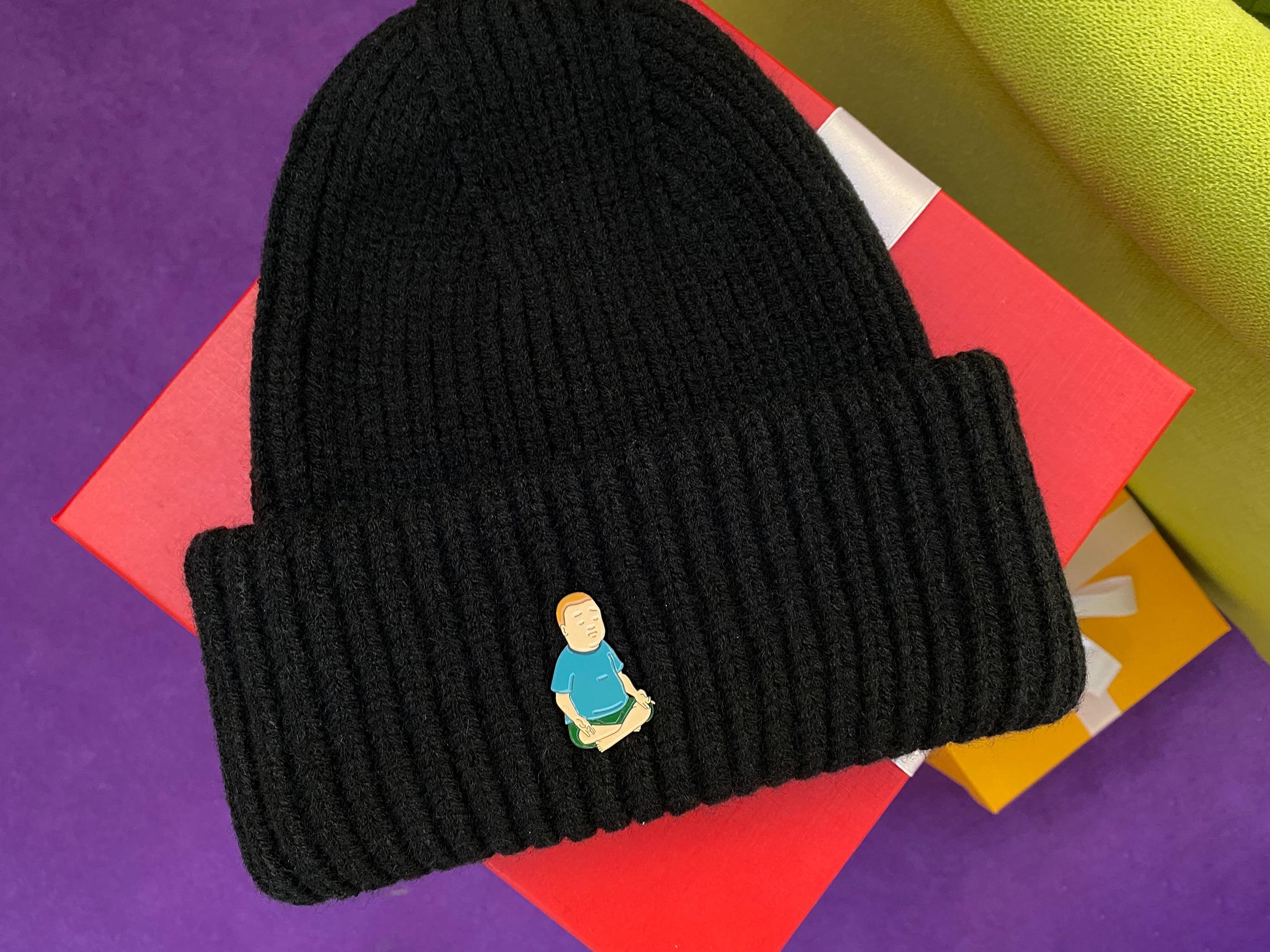 可以把Bobby掛在身上或冷帽上