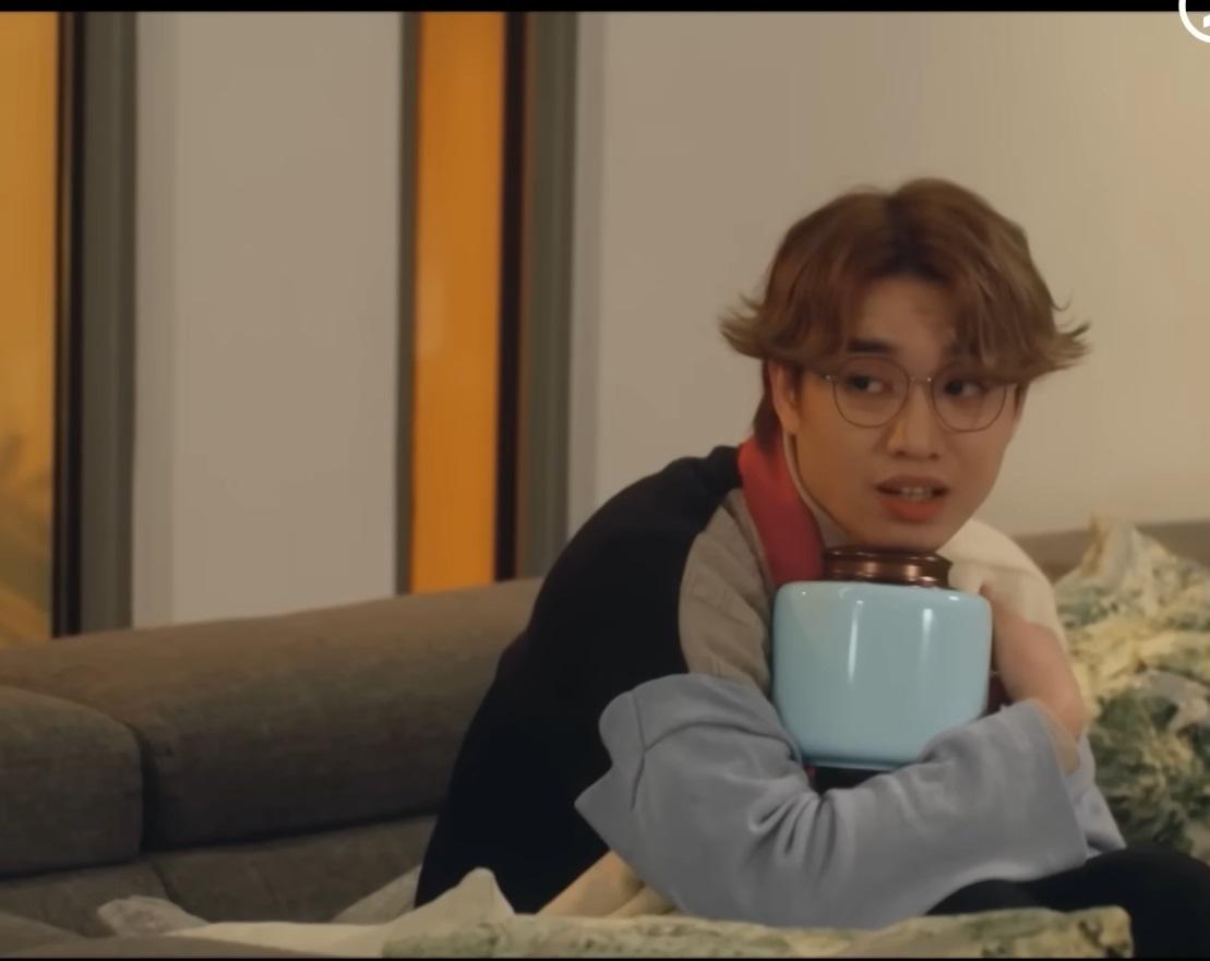 Jer笑言,蘇B有感情線,對象是手上時時刻刻都拿著的東西。