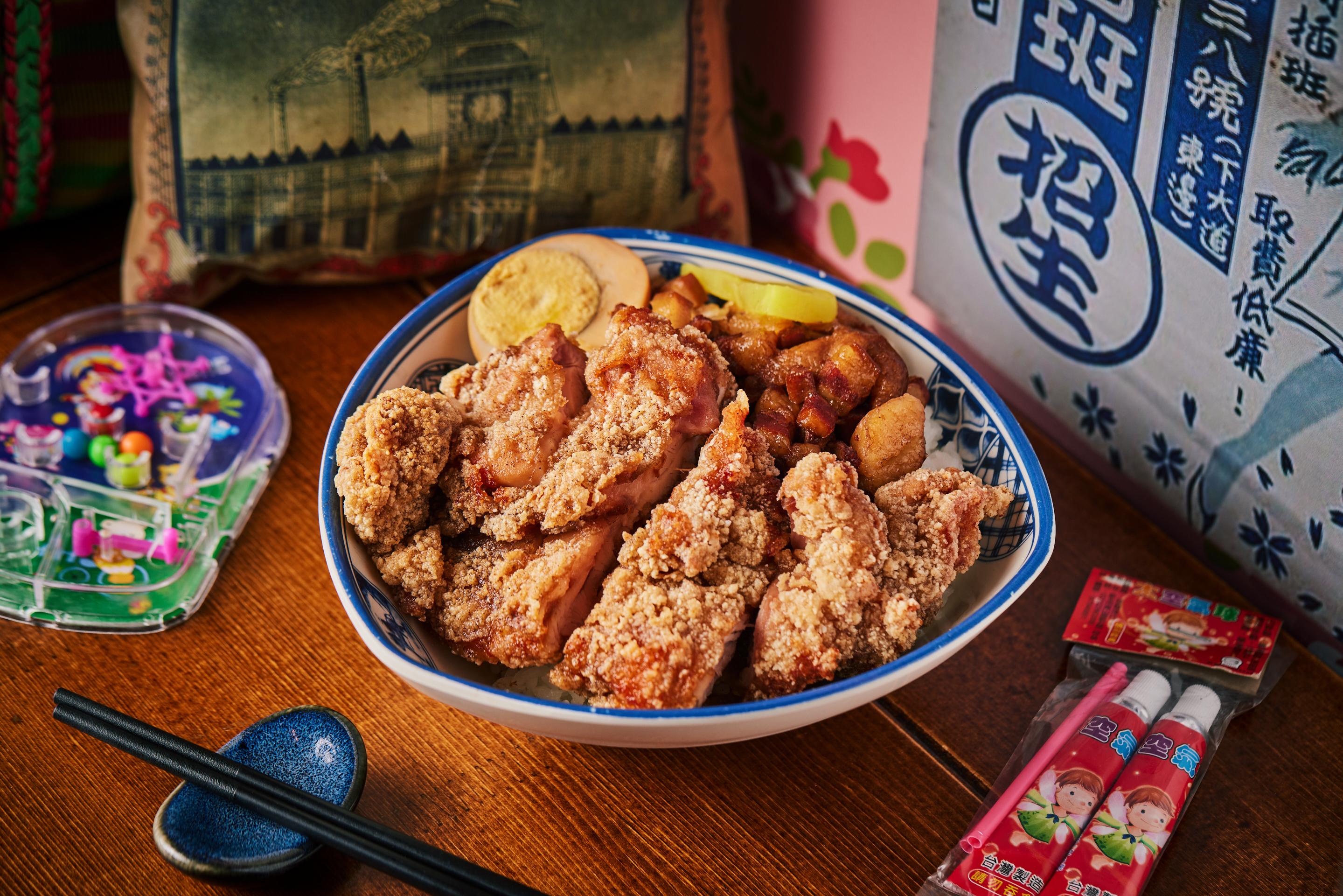 19. 九份飽的香酥雞扒魯肉飯