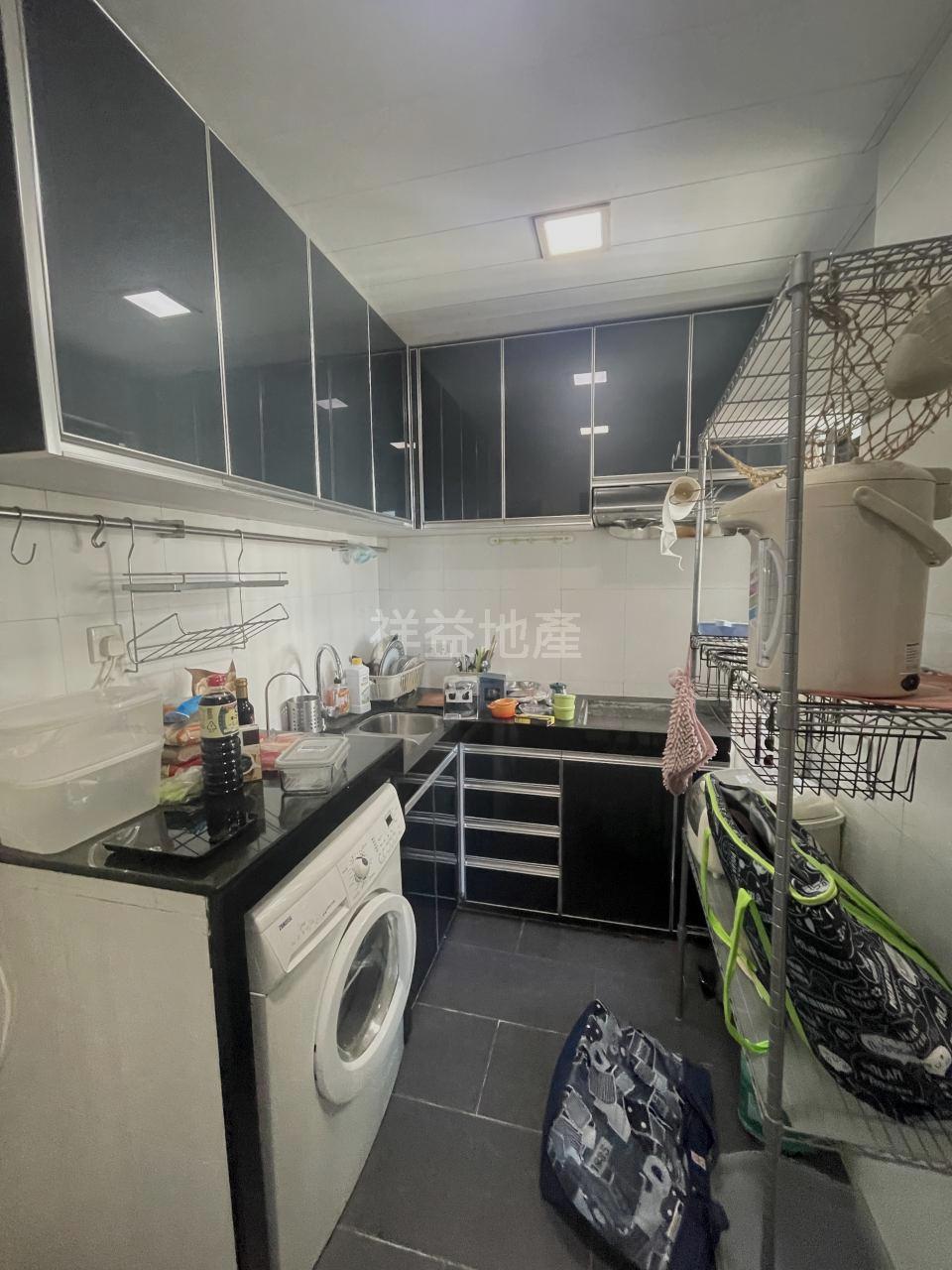 廚房配套新淨實用。(代理提供)