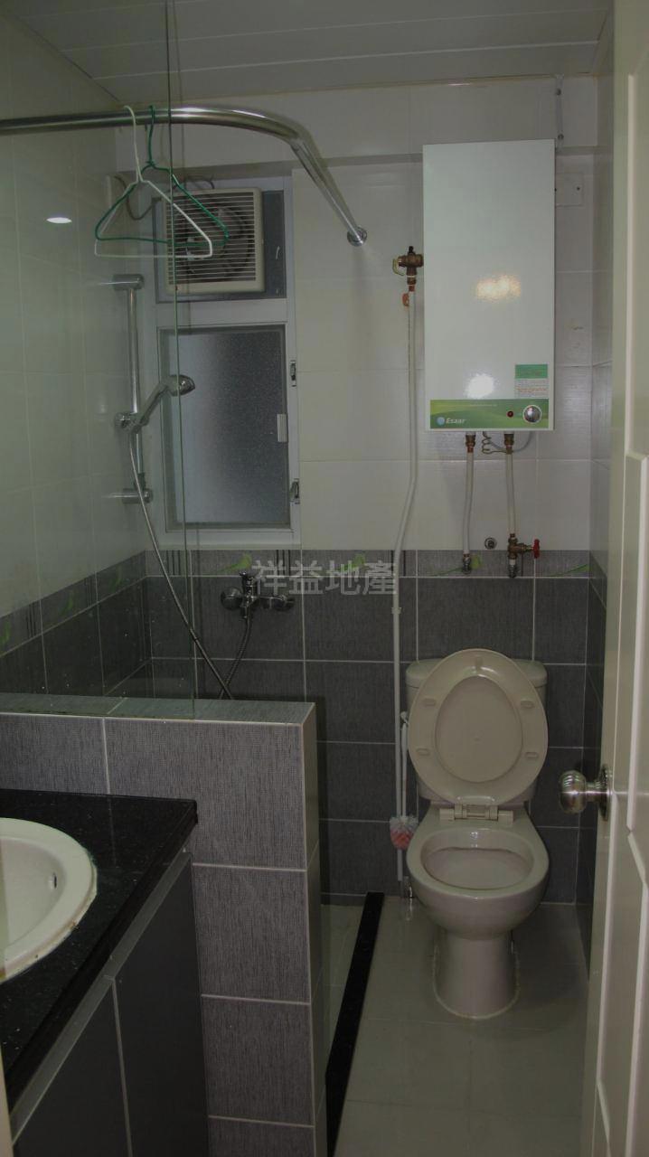 浴室非黑廁,裝修企理。(代理提供)