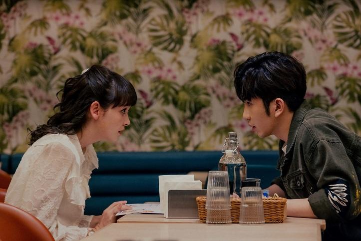 Asha與Anson Lo一同參與「百萬同居計劃」。