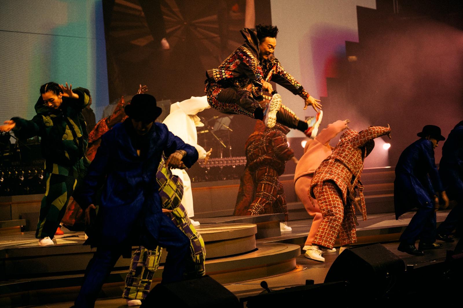 陳奕迅每晚個唱也使盡渾身解數。