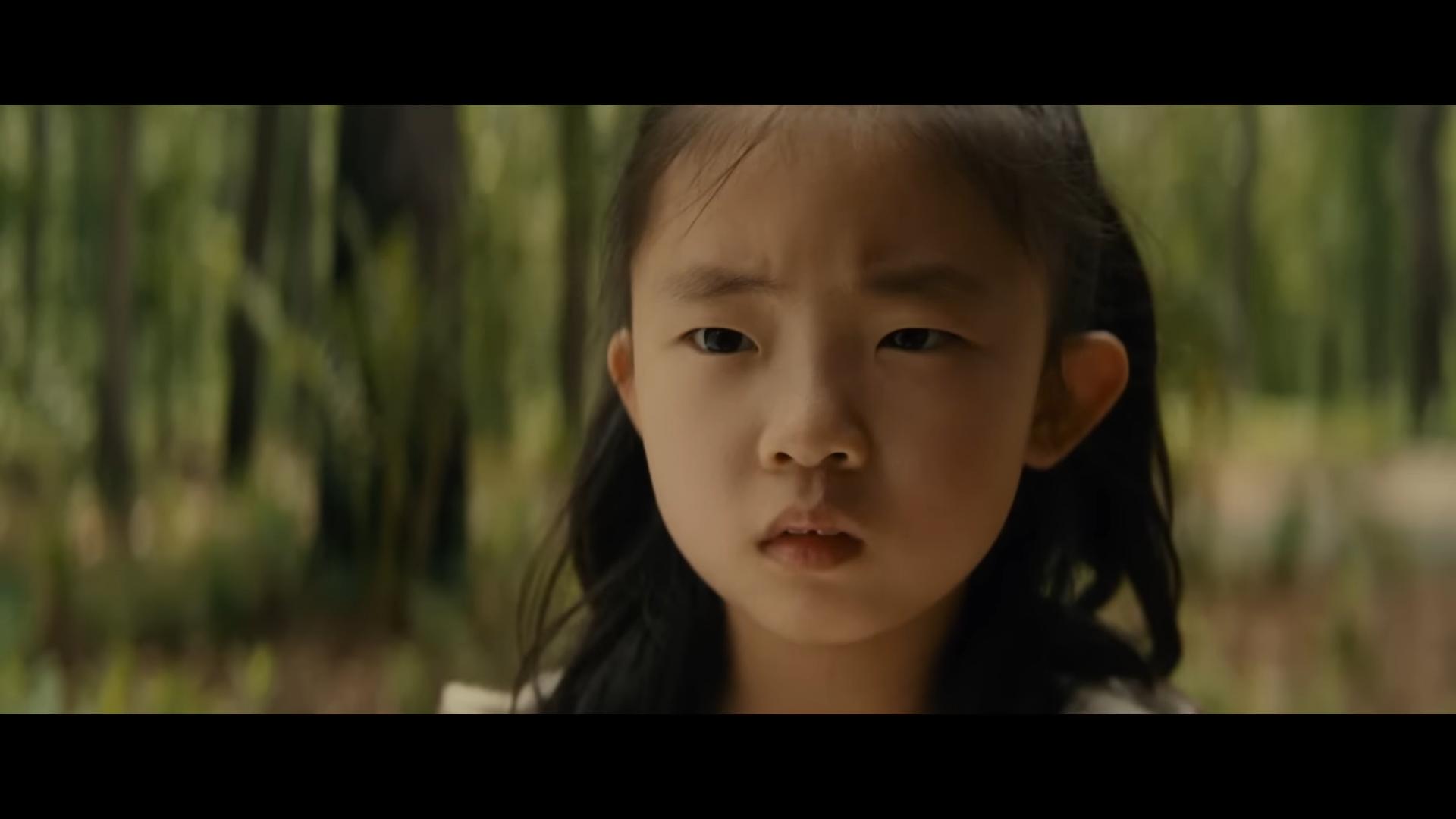 女孩遇上神秘男子。