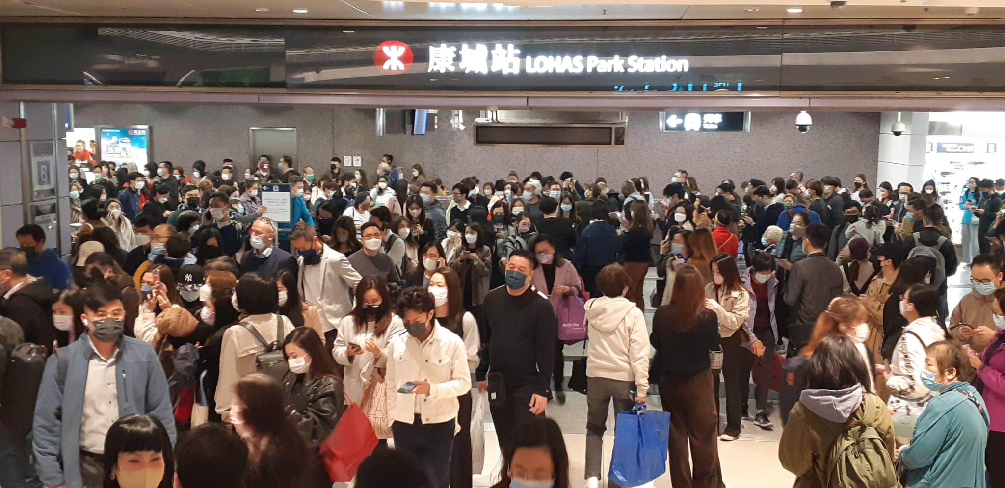 持續更新|港鐵將軍澳綫列車事故 港鐵安排免費接駁巴士 消防處協助市民疏散