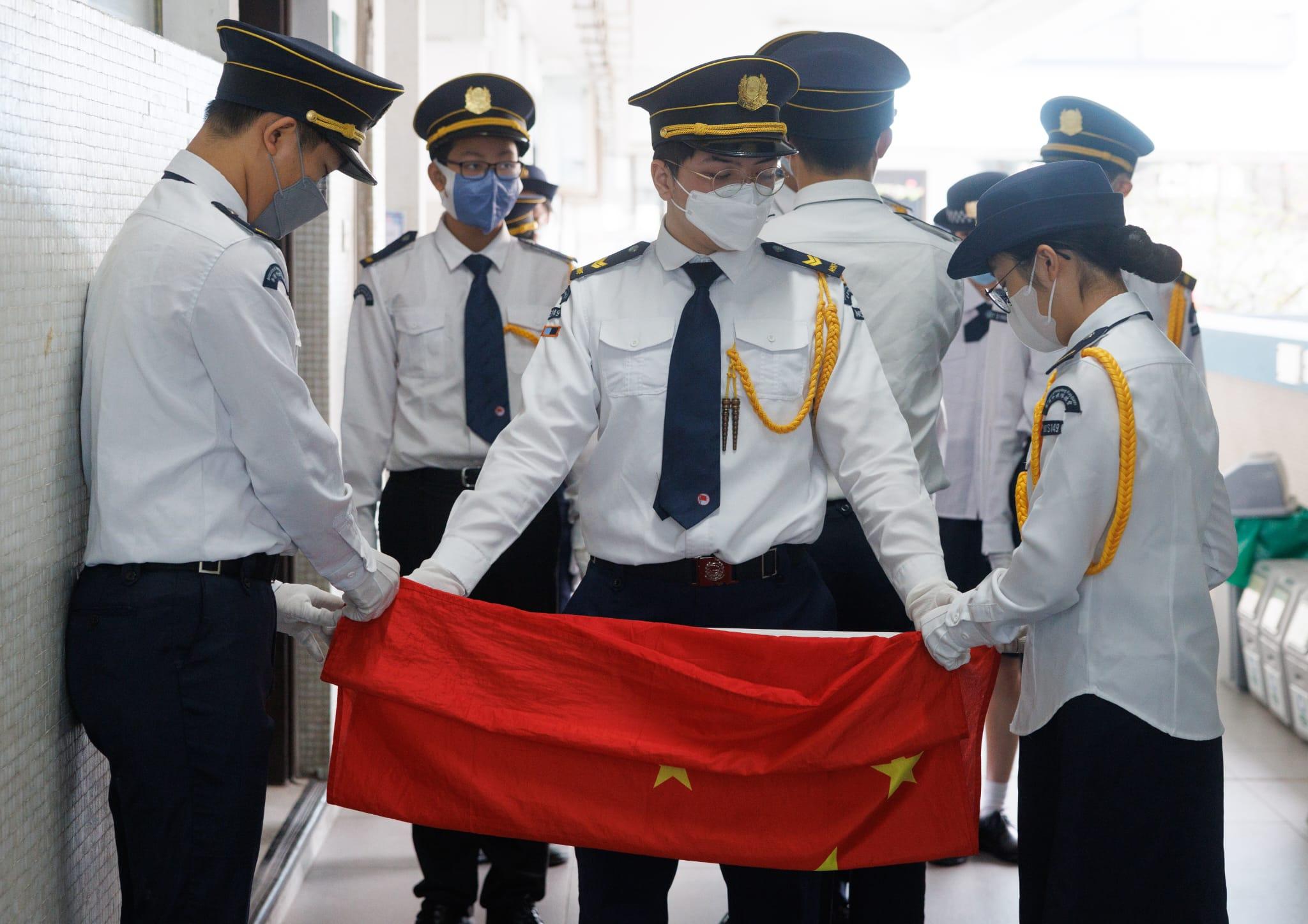 江澤民逝世|學校播江澤民生平紀錄片 全體師生默哀悼念